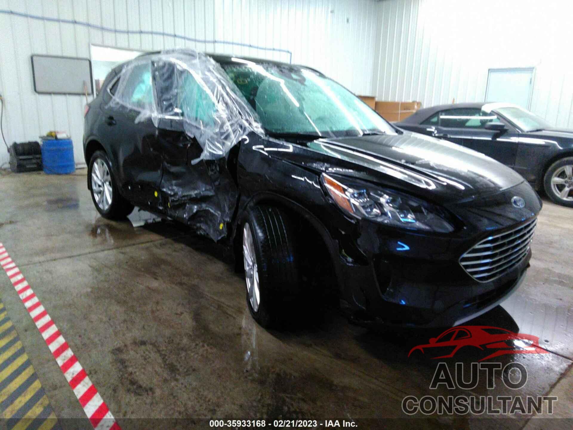 FORD ESCAPE 2022 - 1FMCU9J90NUA08176