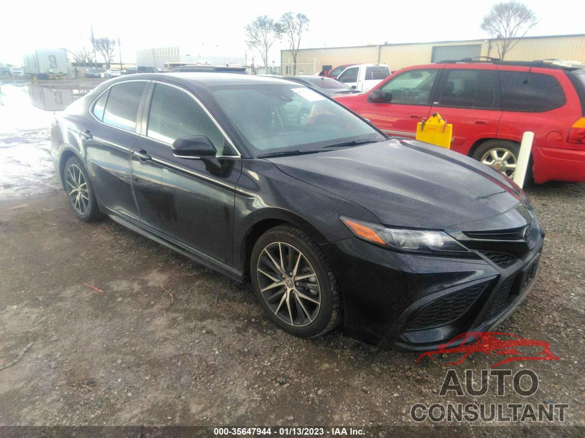 TOYOTA CAMRY 2022 - 4T1G11AK7NU620020