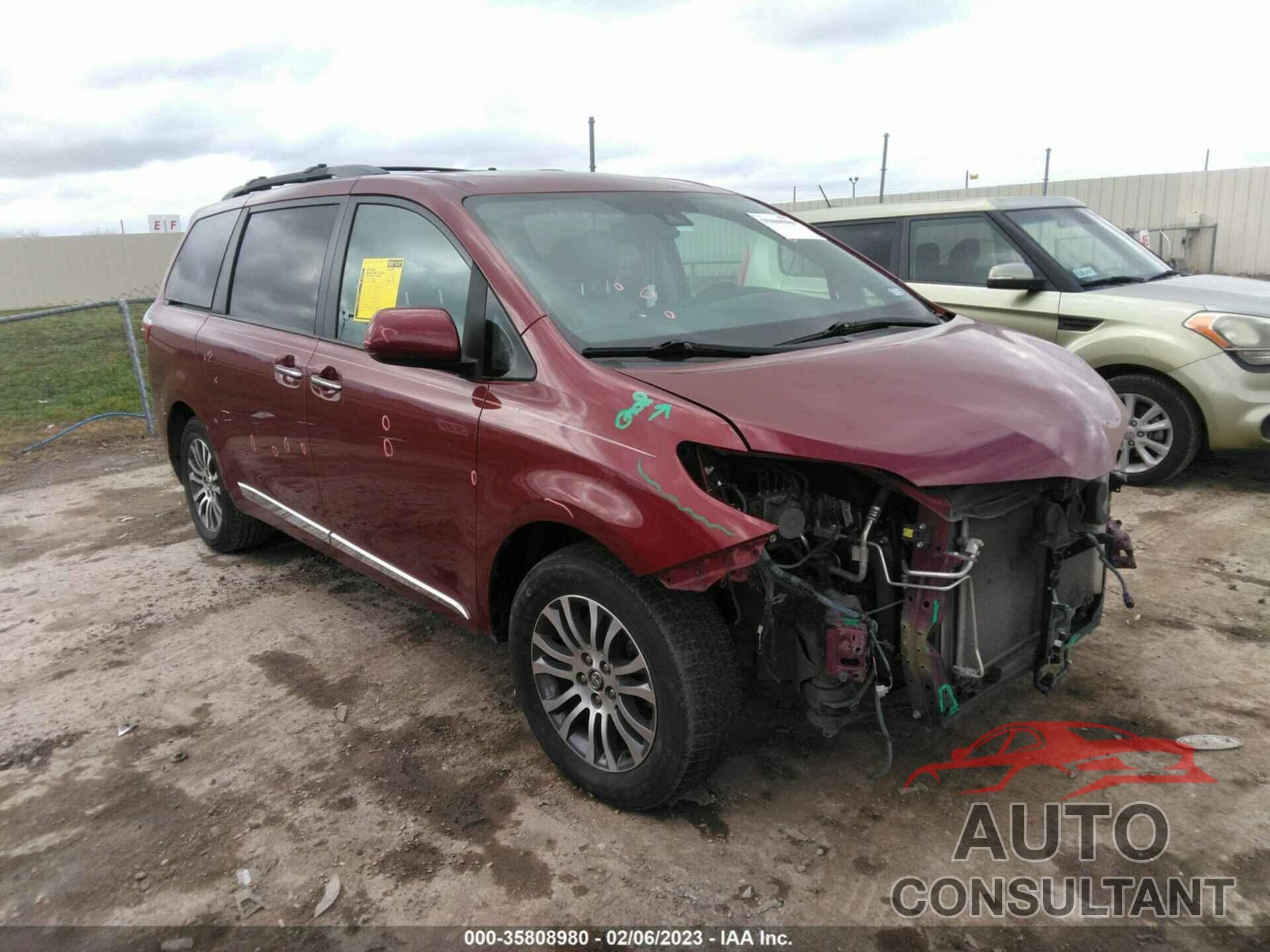 TOYOTA SIENNA 2019 - 5TDYZ3DC6KS993213