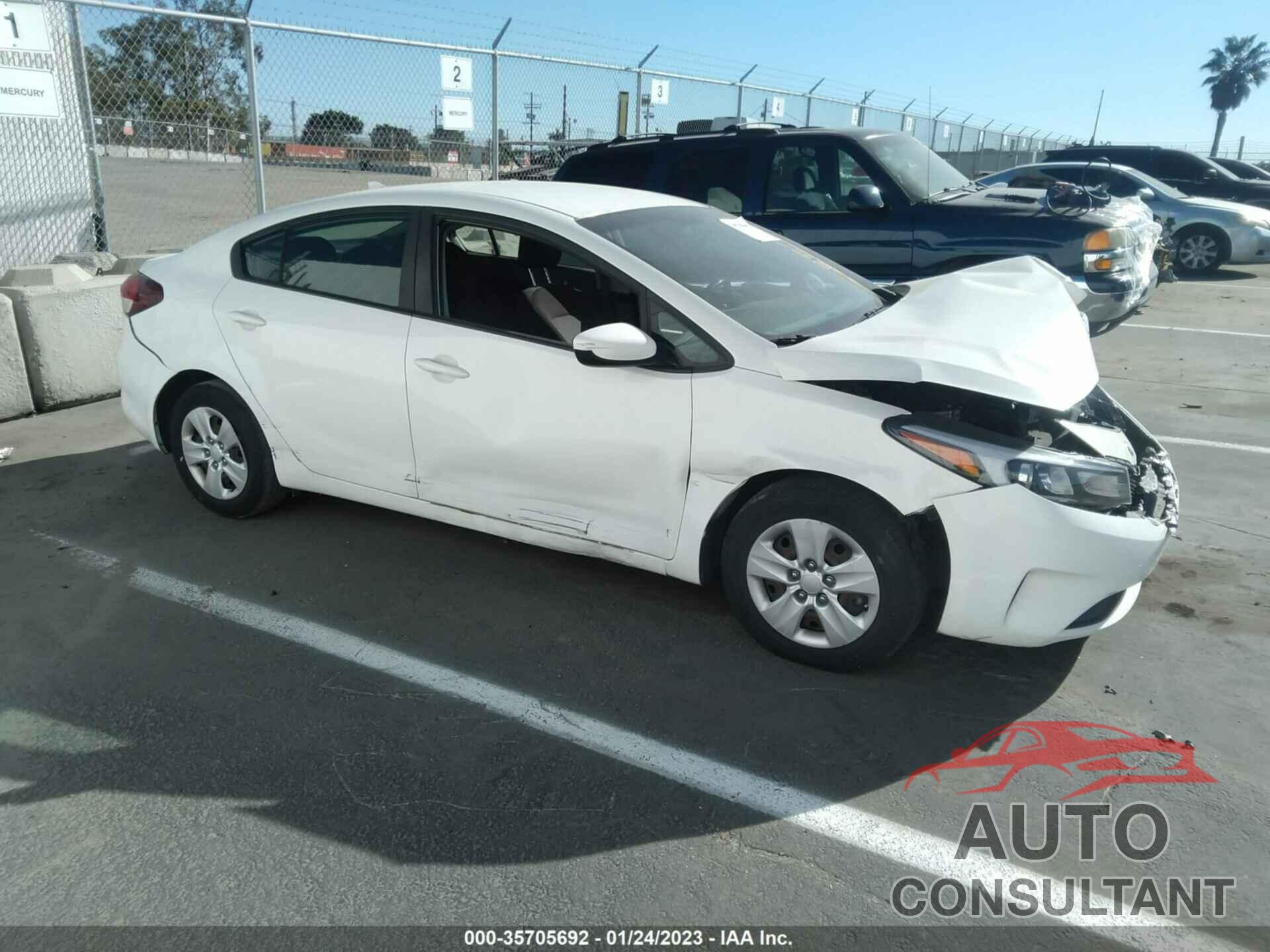 KIA FORTE 2018 - 3KPFK4A70JE202515