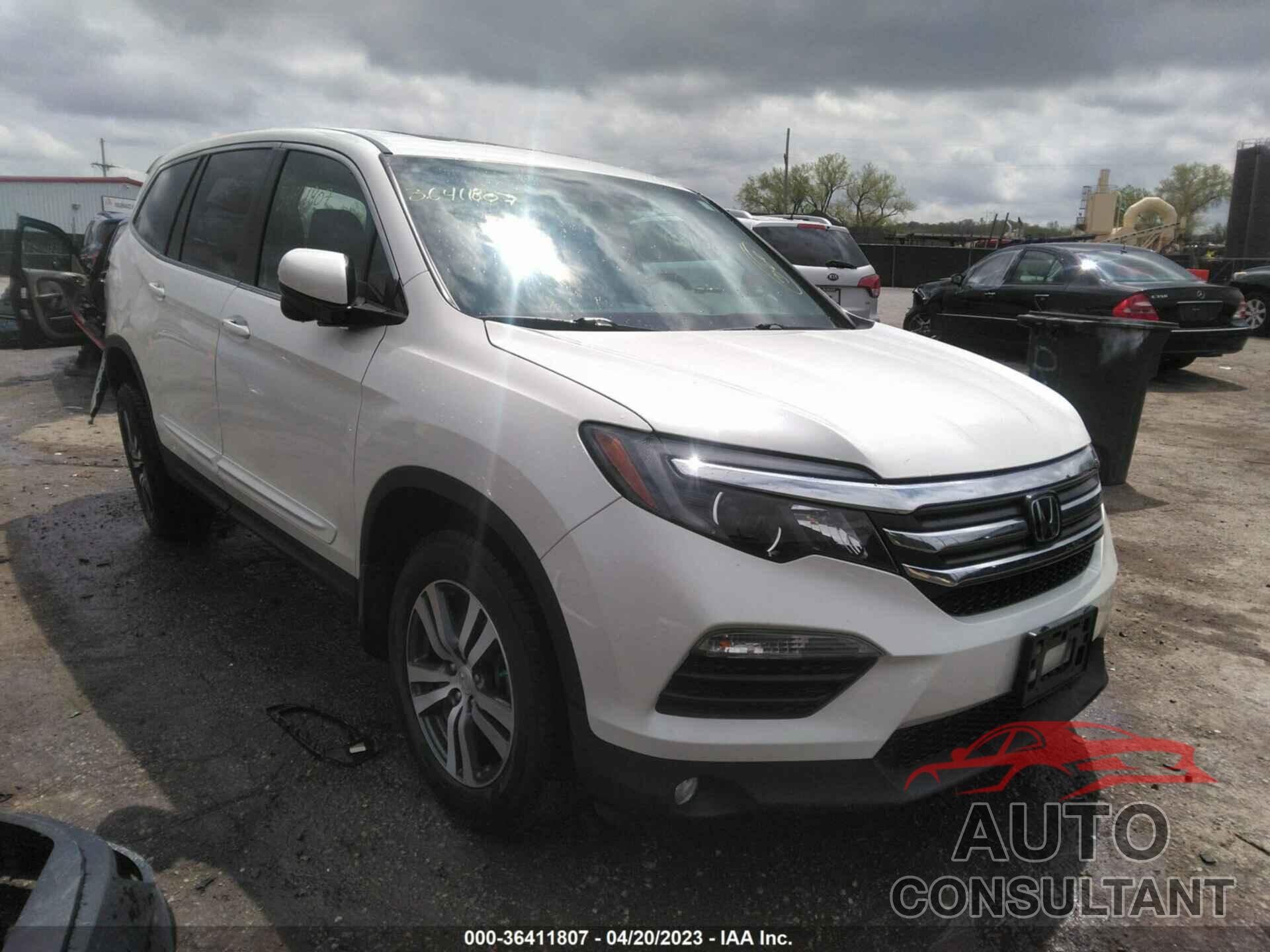 HONDA PILOT 2017 - 5FNYF6H69HB086273
