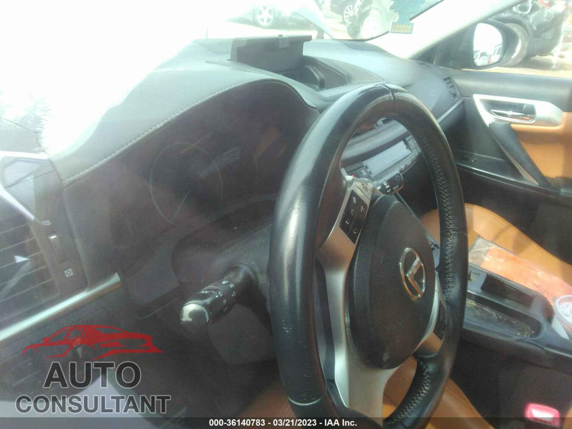 LEXUS CT 200H 2012 - JTHKD5BH3C2108035