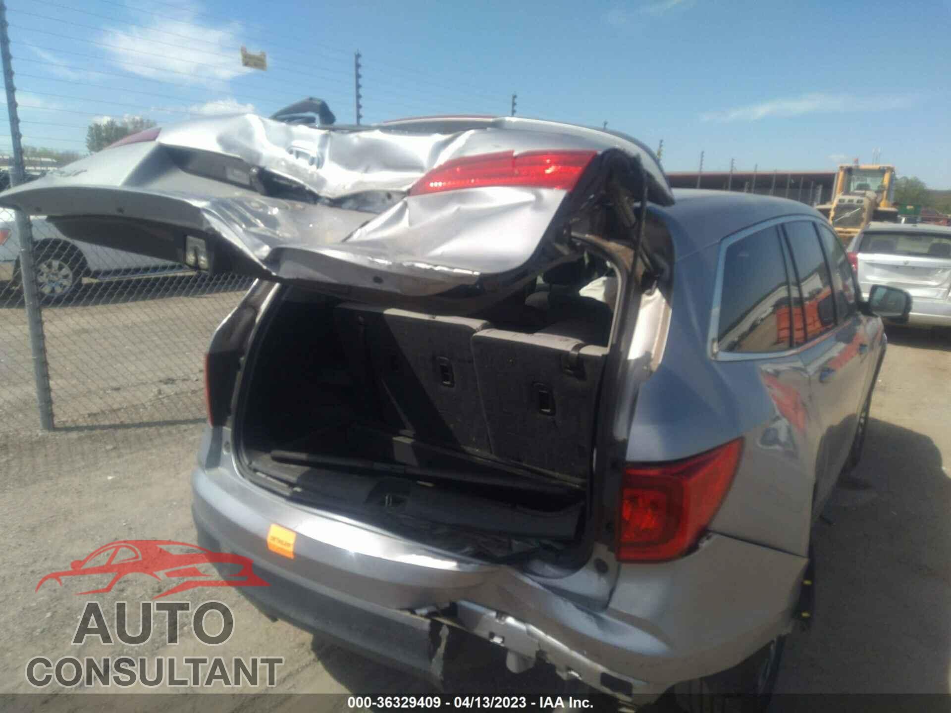 HONDA PILOT 2017 - 5FNYF5H5XHB014032