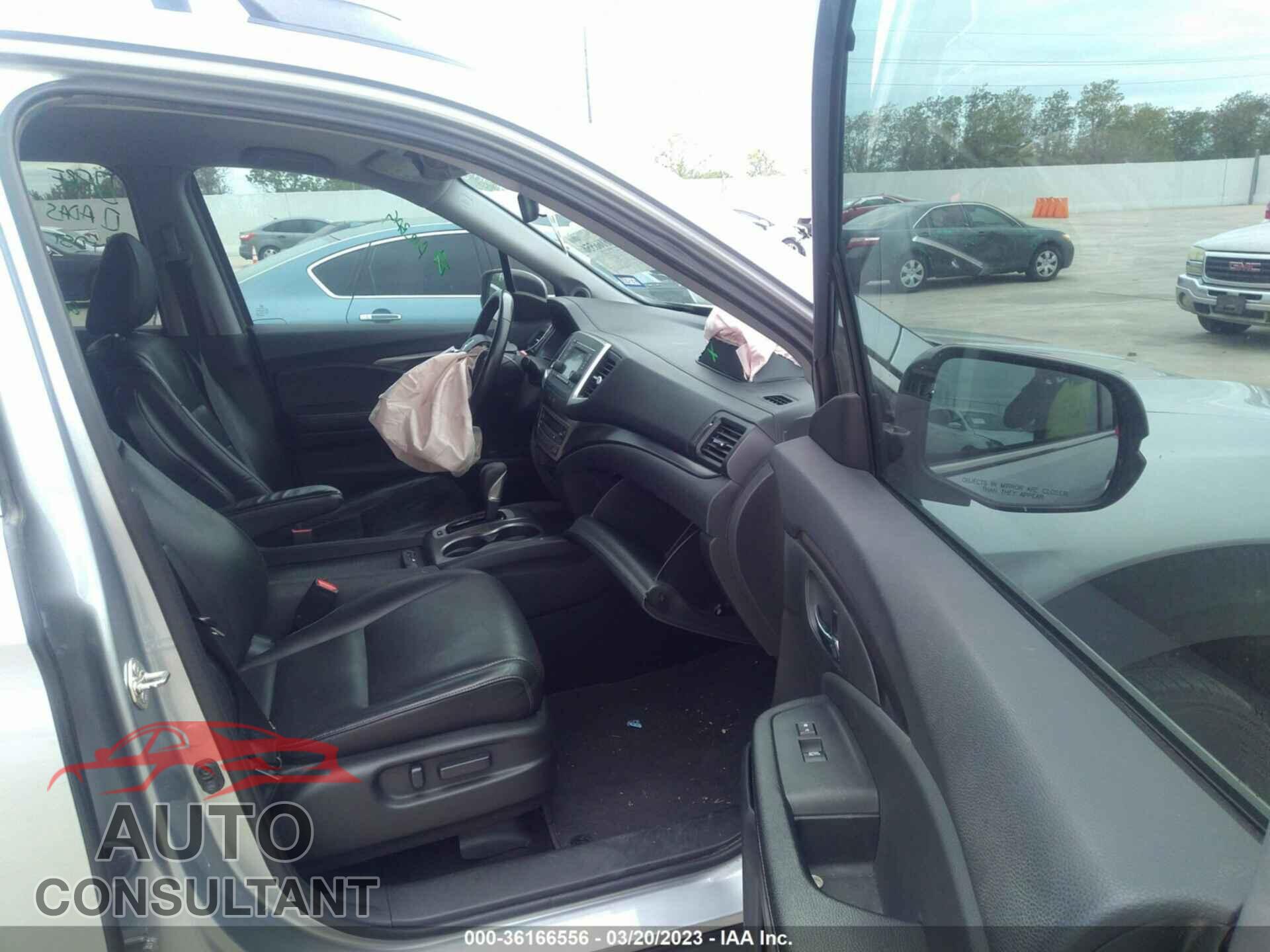 HONDA RIDGELINE 2017 - 5FPYK3F52HB033958