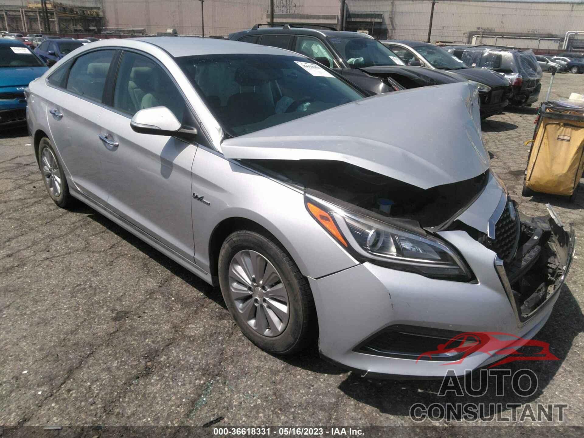 HYUNDAI SONATA HYBRID 2016 - KMHE24L18GA013946