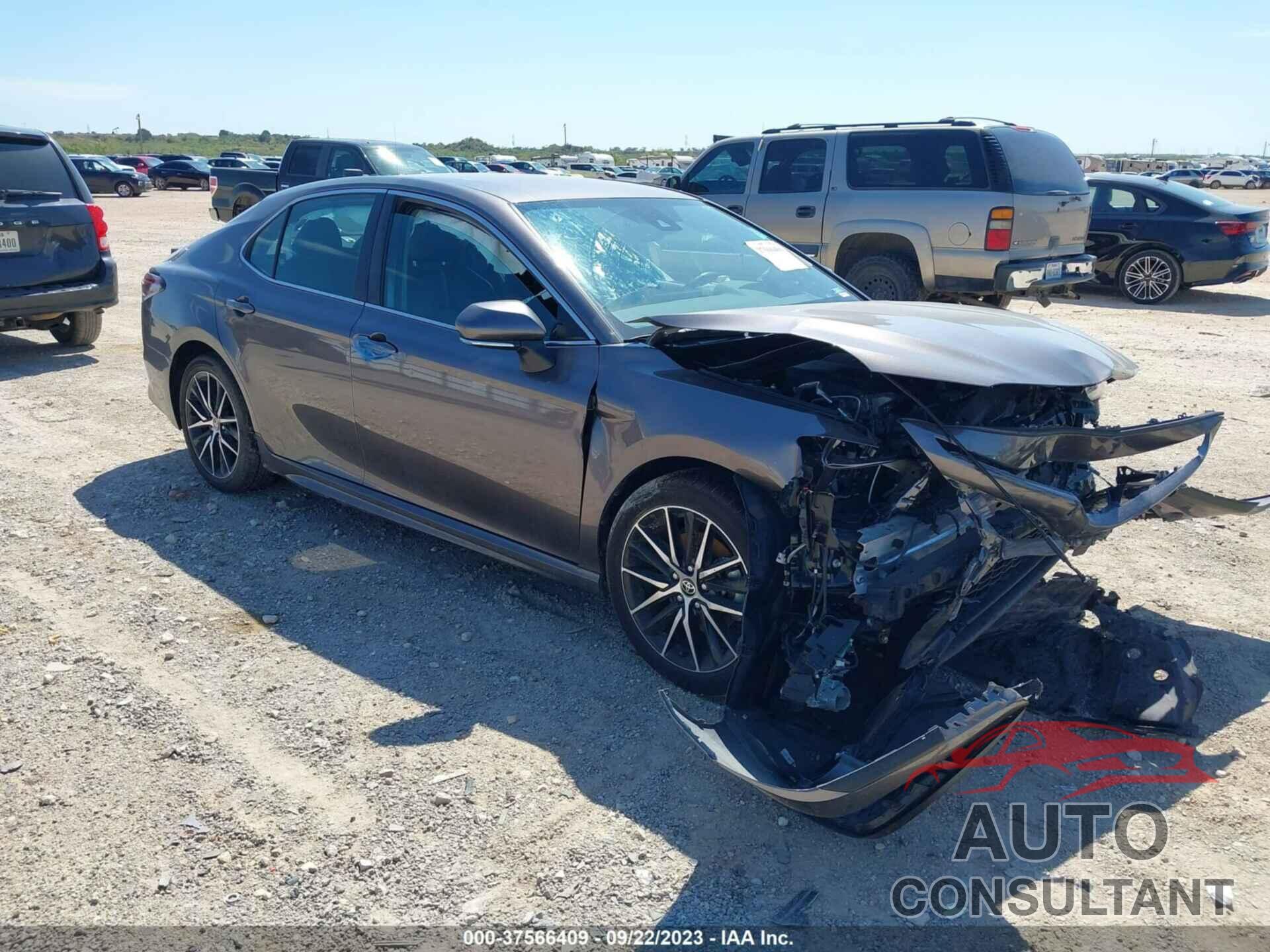 TOYOTA CAMRY 2022 - 4T1G11AK6NU646849