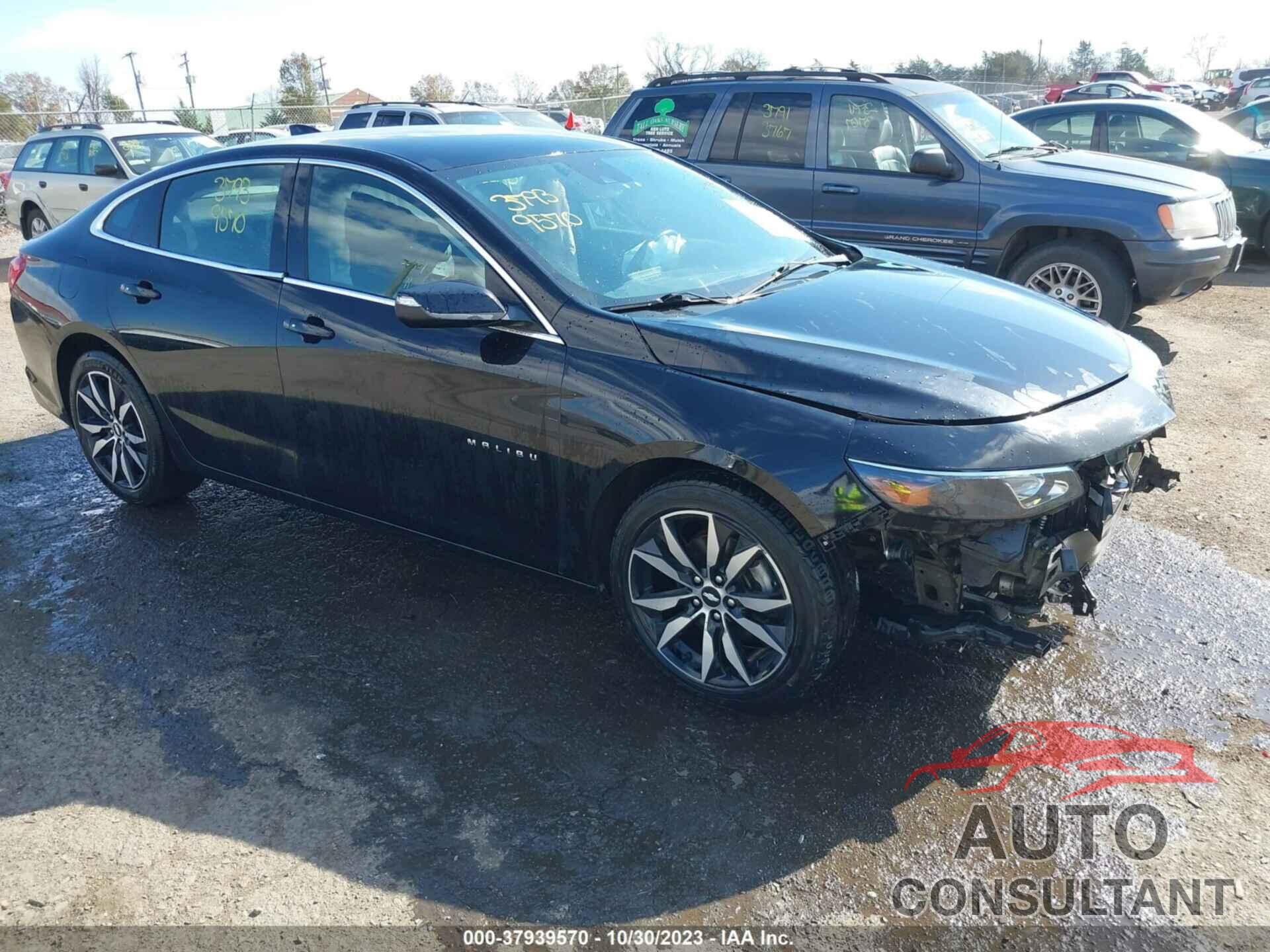 CHEVROLET MALIBU 2017 - 1G1ZE5ST8HF262685