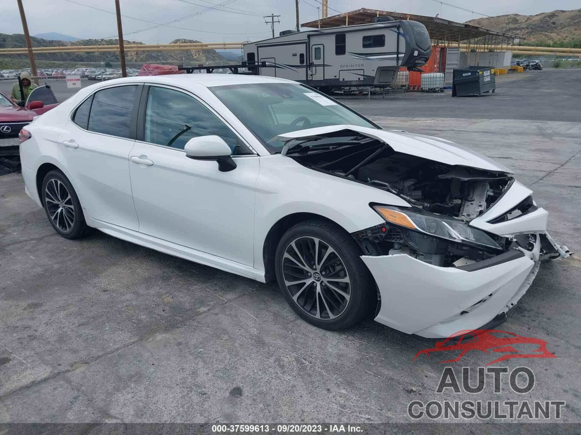 TOYOTA CAMRY 2019 - 4T1B11HK4KU809865