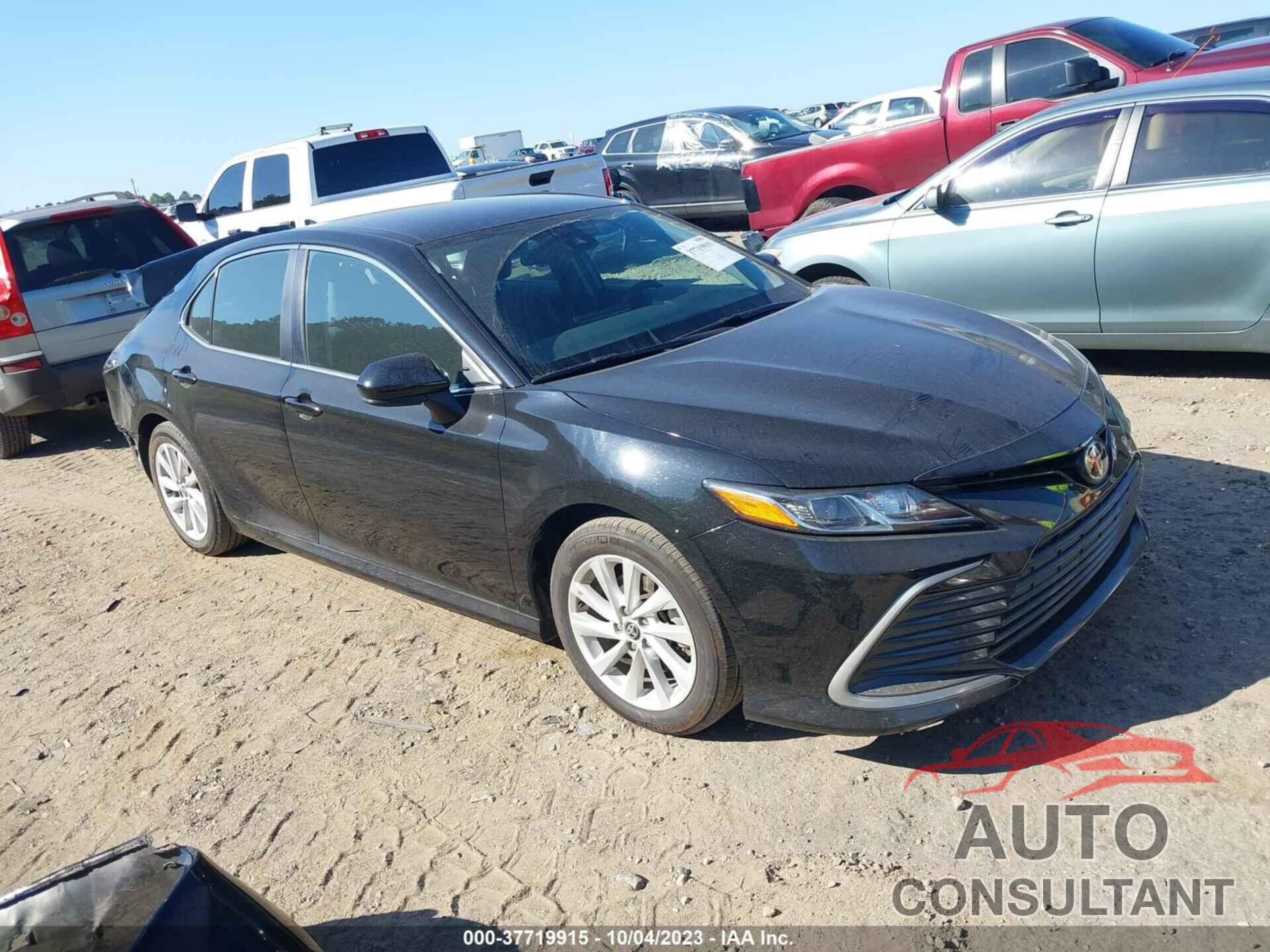 TOYOTA CAMRY 2022 - 4T1C11AKXNU010482