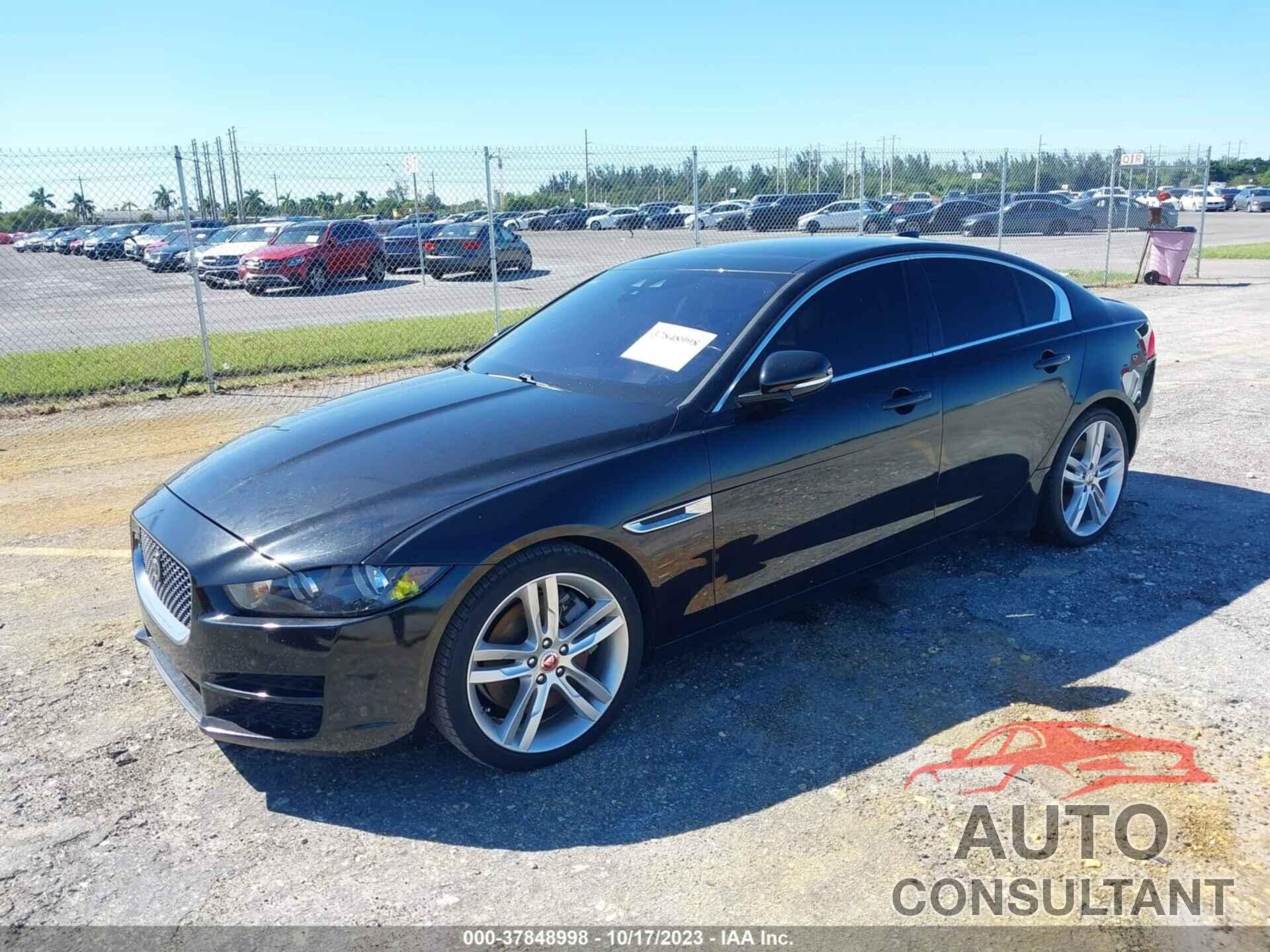 JAGUAR XE 2017 - SAJAE4BV1HA977127