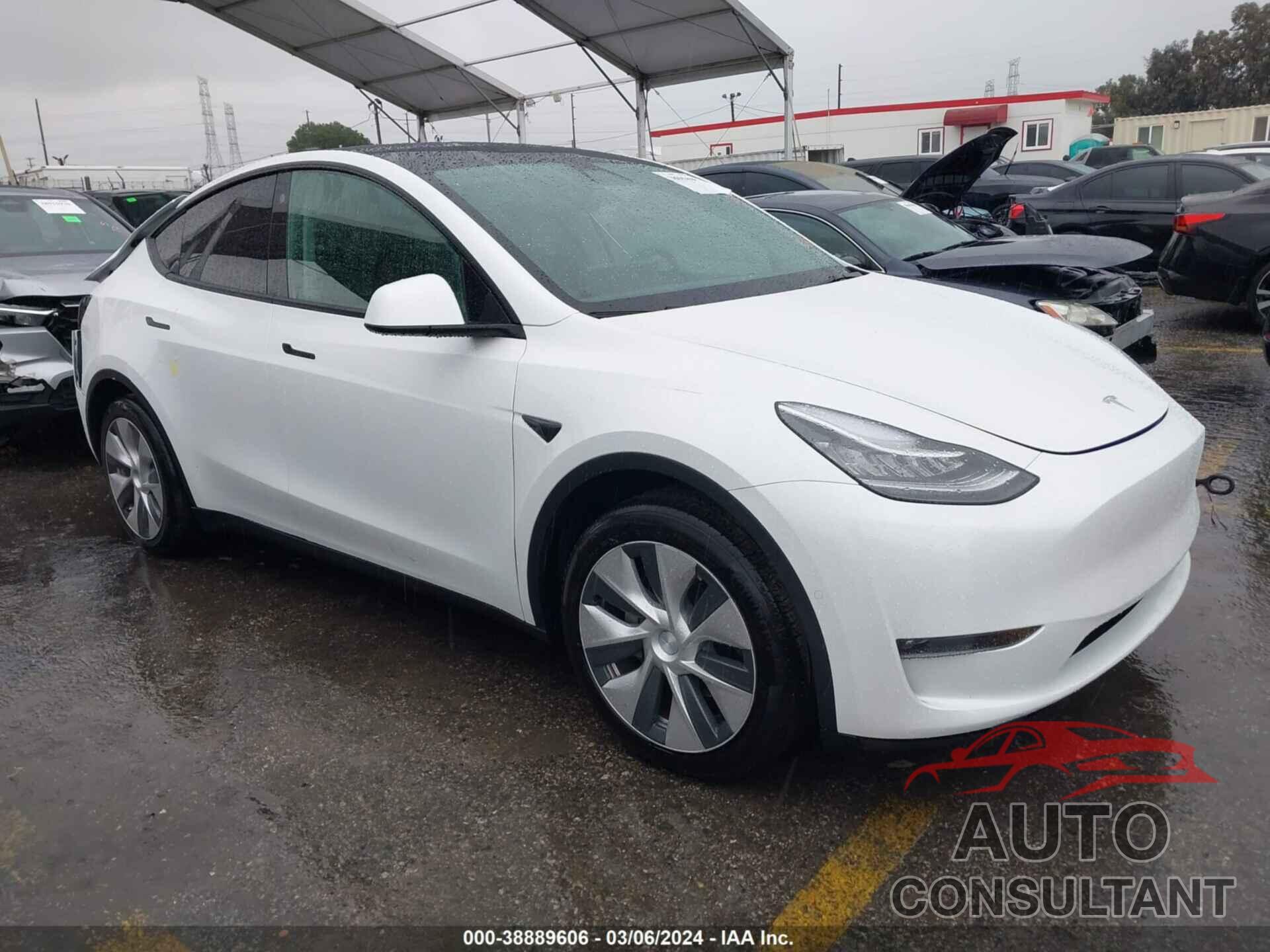 TESLA MODEL Y 2021 - 5YJYGDEE4MF207542