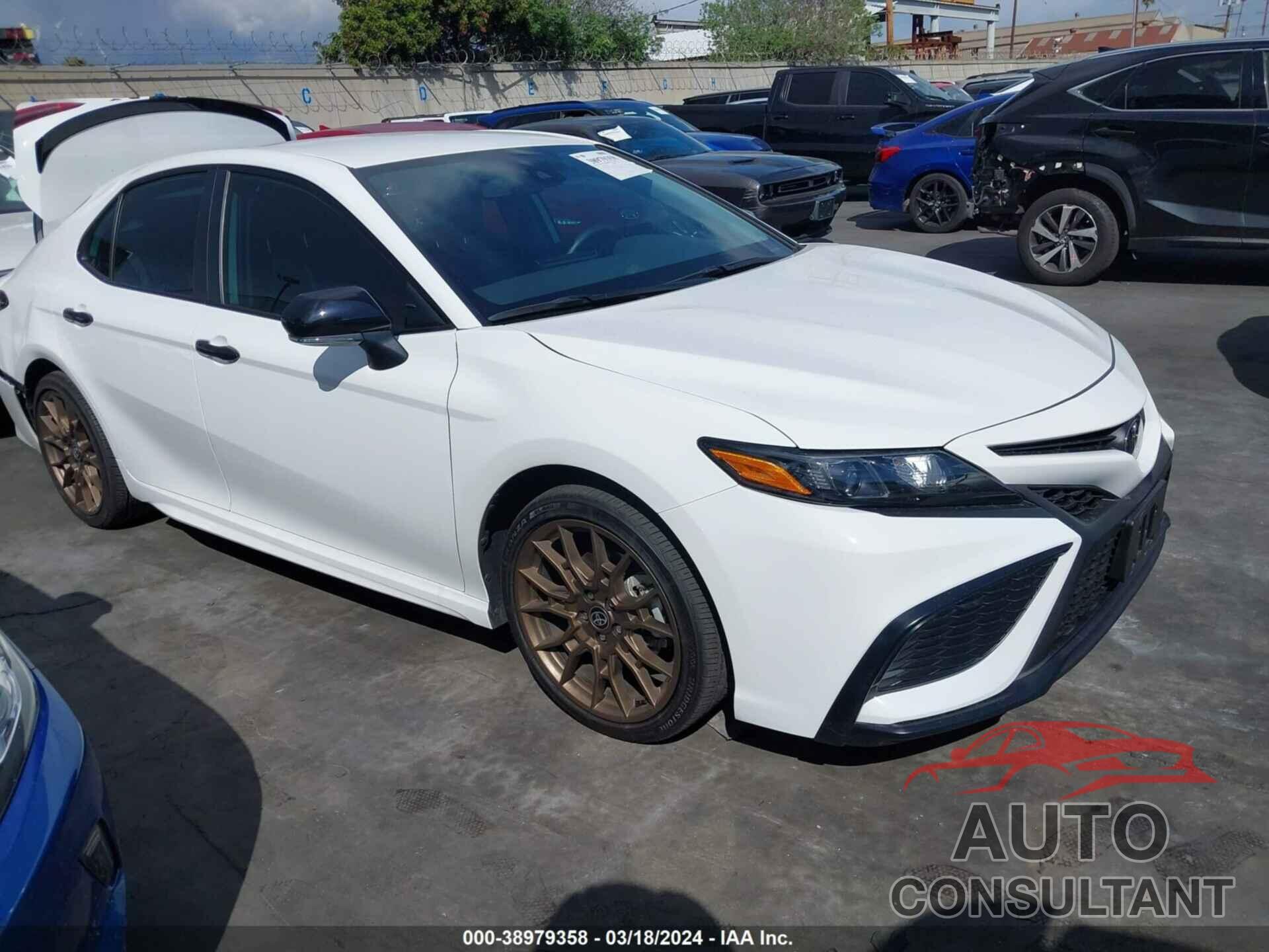 TOYOTA CAMRY 2023 - 4T1G11AKXPU108156