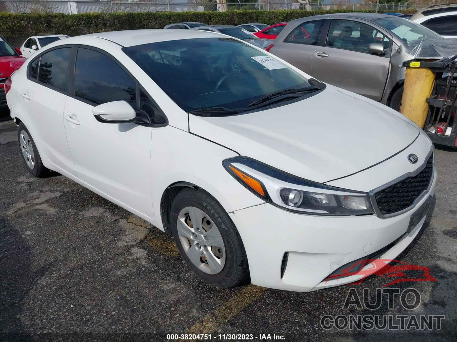 KIA FORTE 2018 - 3KPFK4A74JE257758