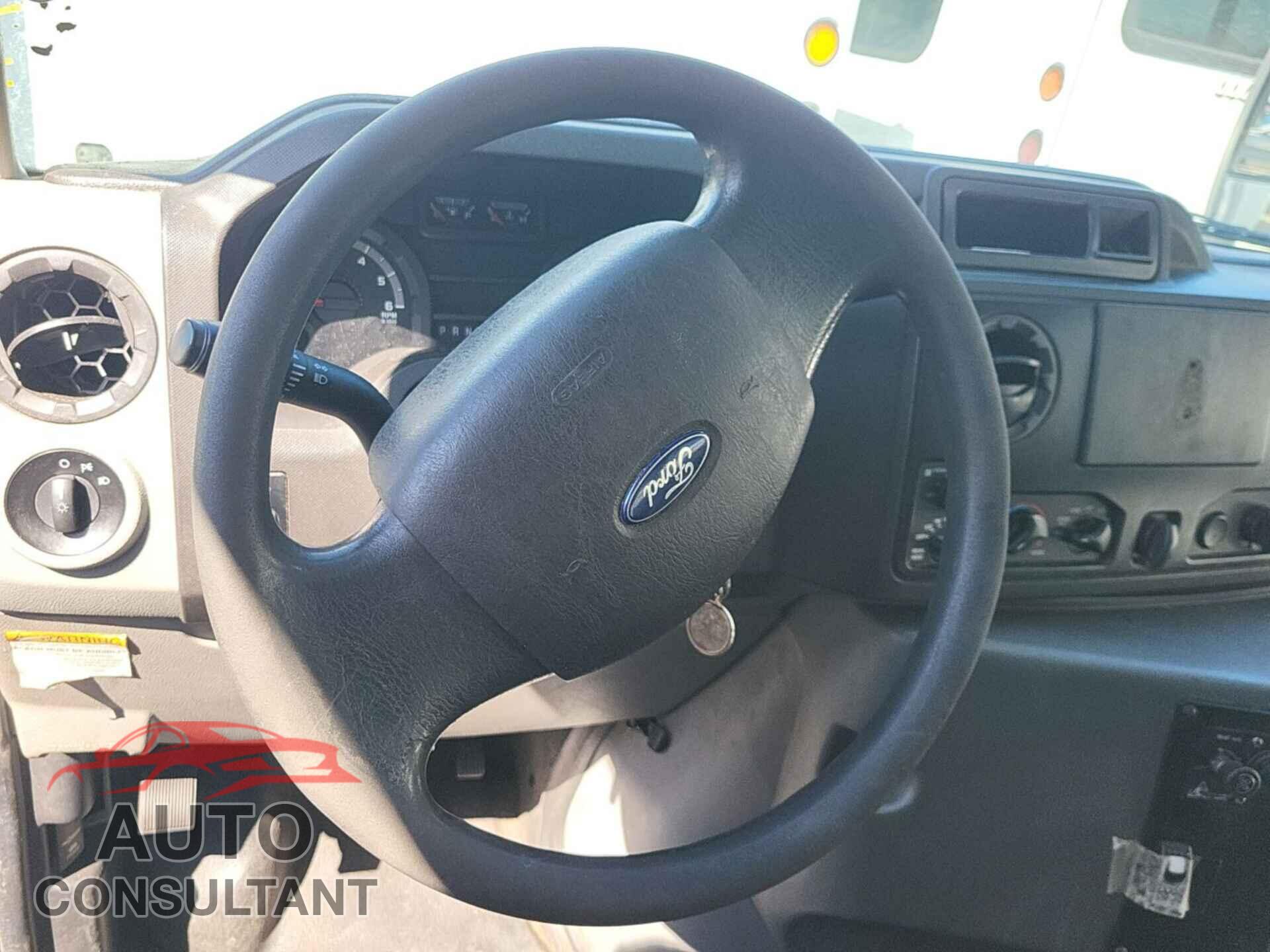 FORD E-450 CUTAWAY 2017 - 1FDFE4FS2HDC32000
