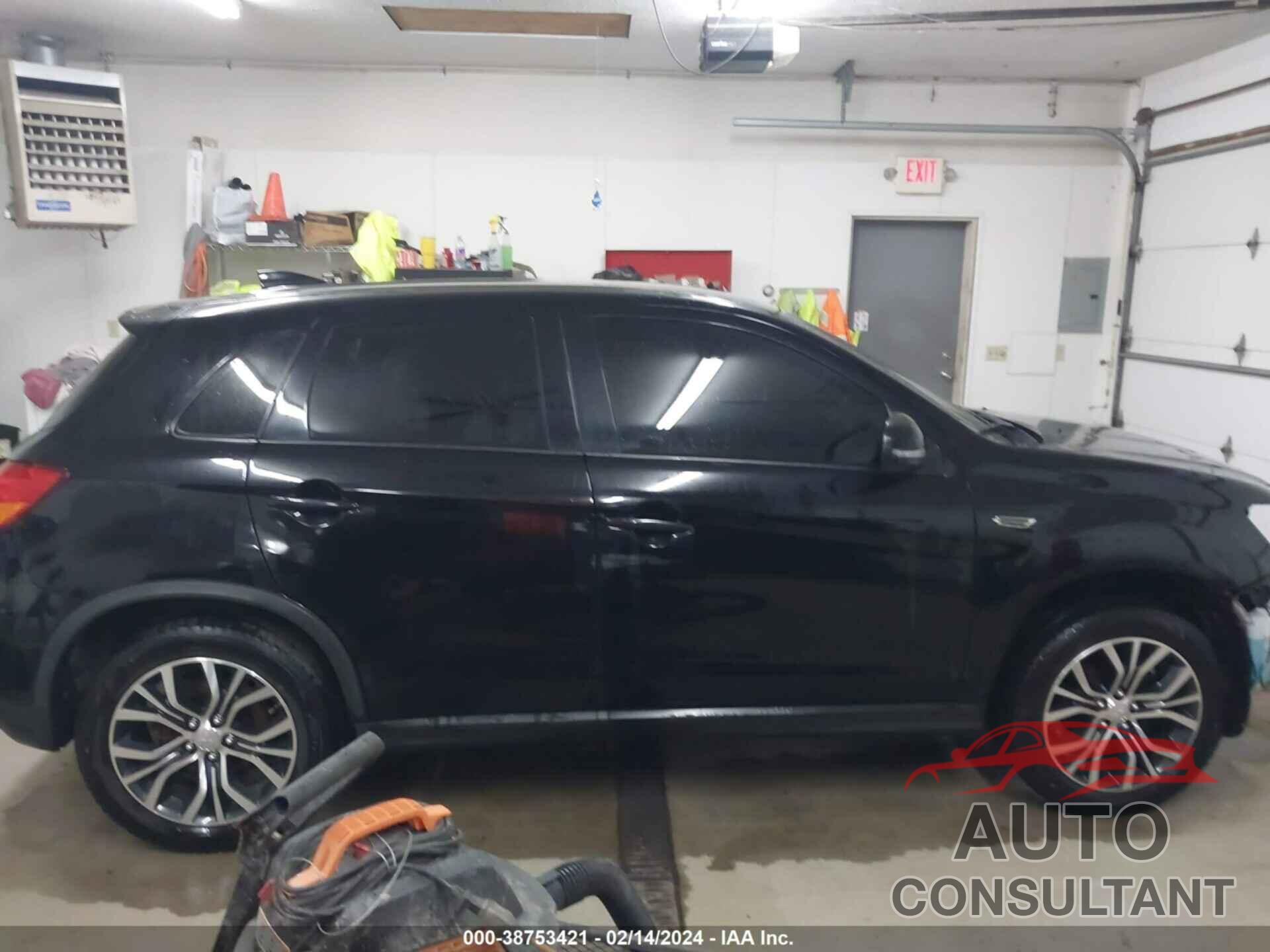 MITSUBISHI OUTLANDER SPORT 2018 - JA4AR3AW5JU001891