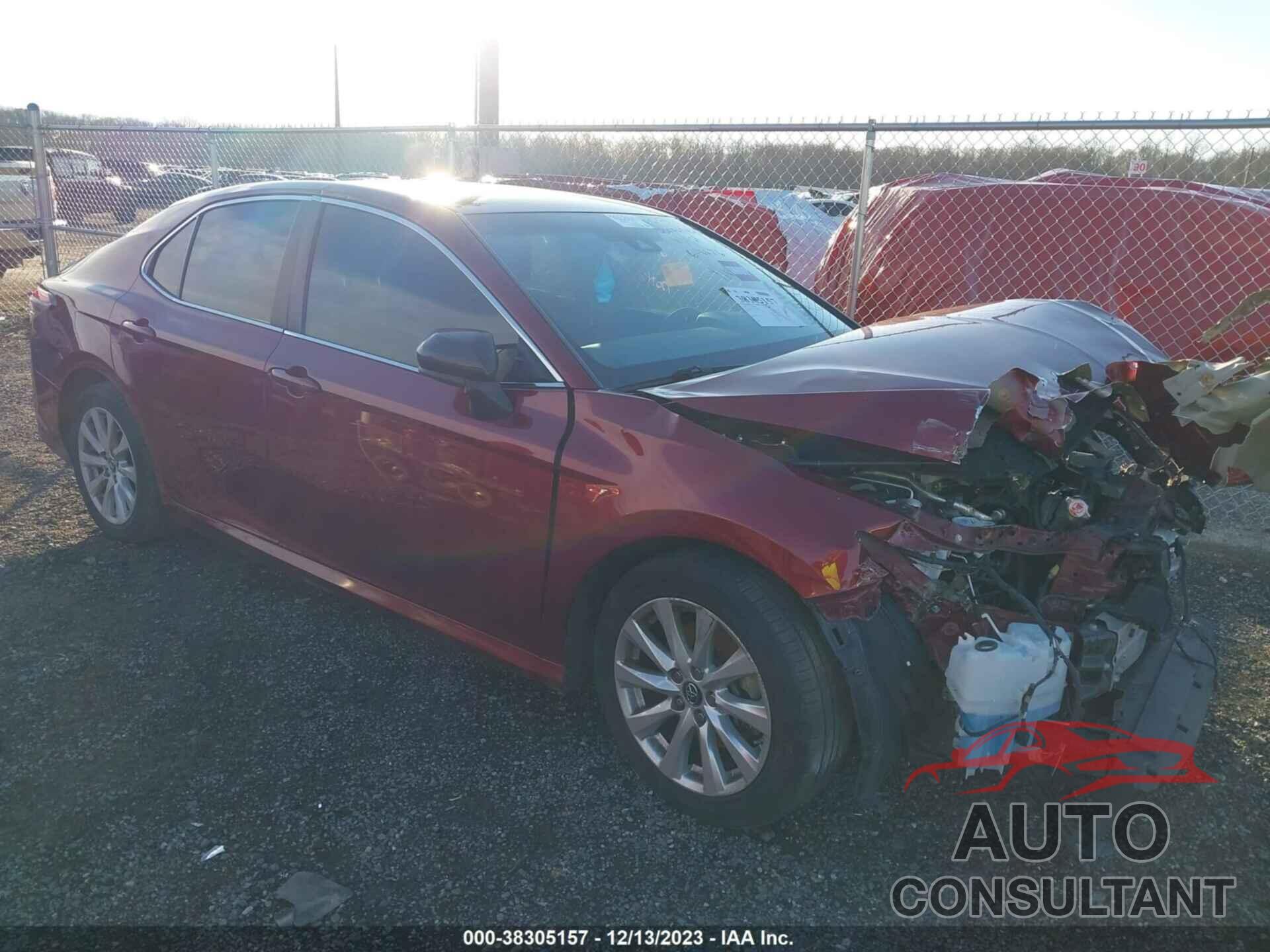 TOYOTA CAMRY 2018 - 4T1B11HK7JU606676