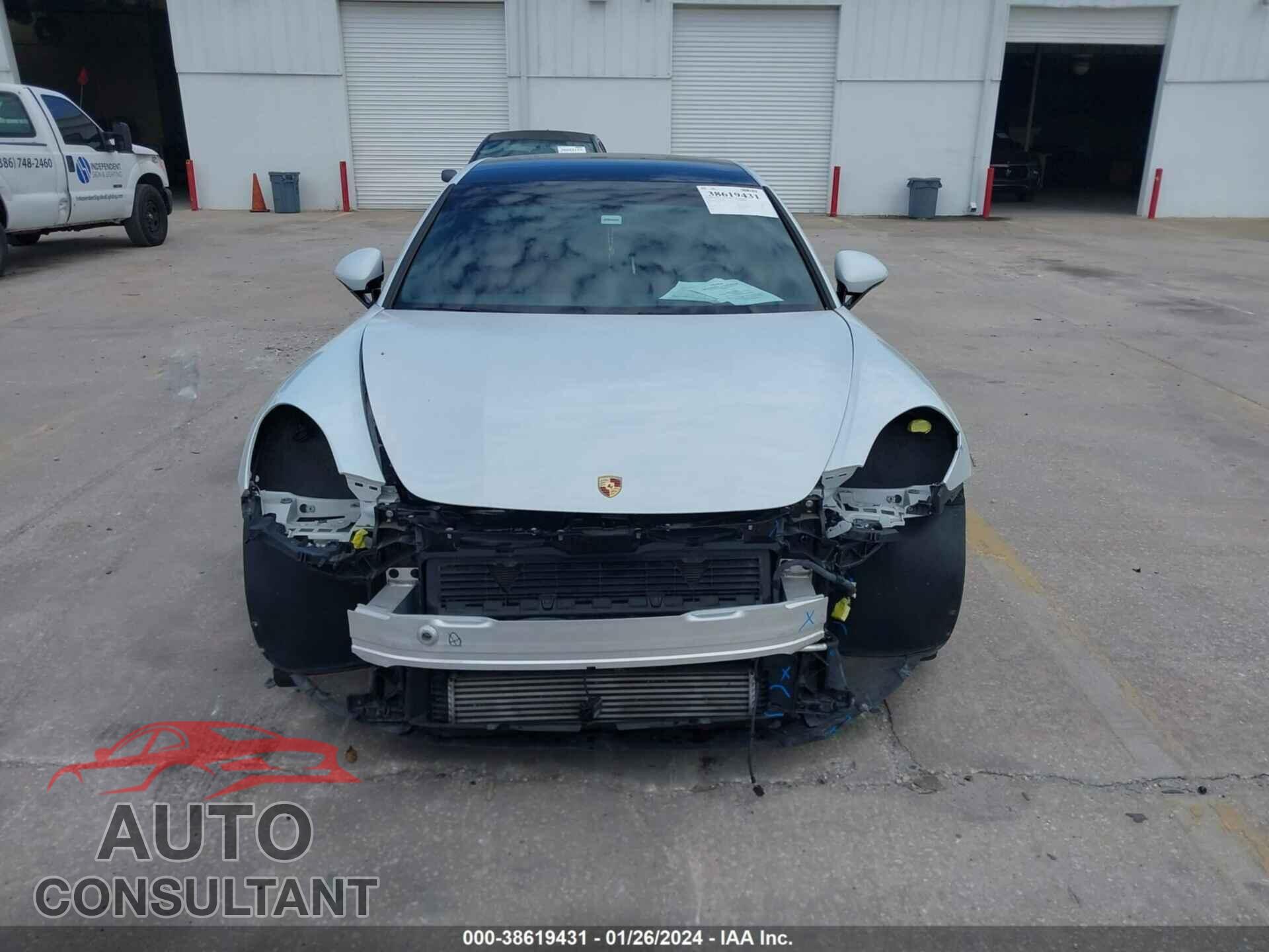 PORSCHE PANAMERA 2017 - WP0AA2A78HL101936