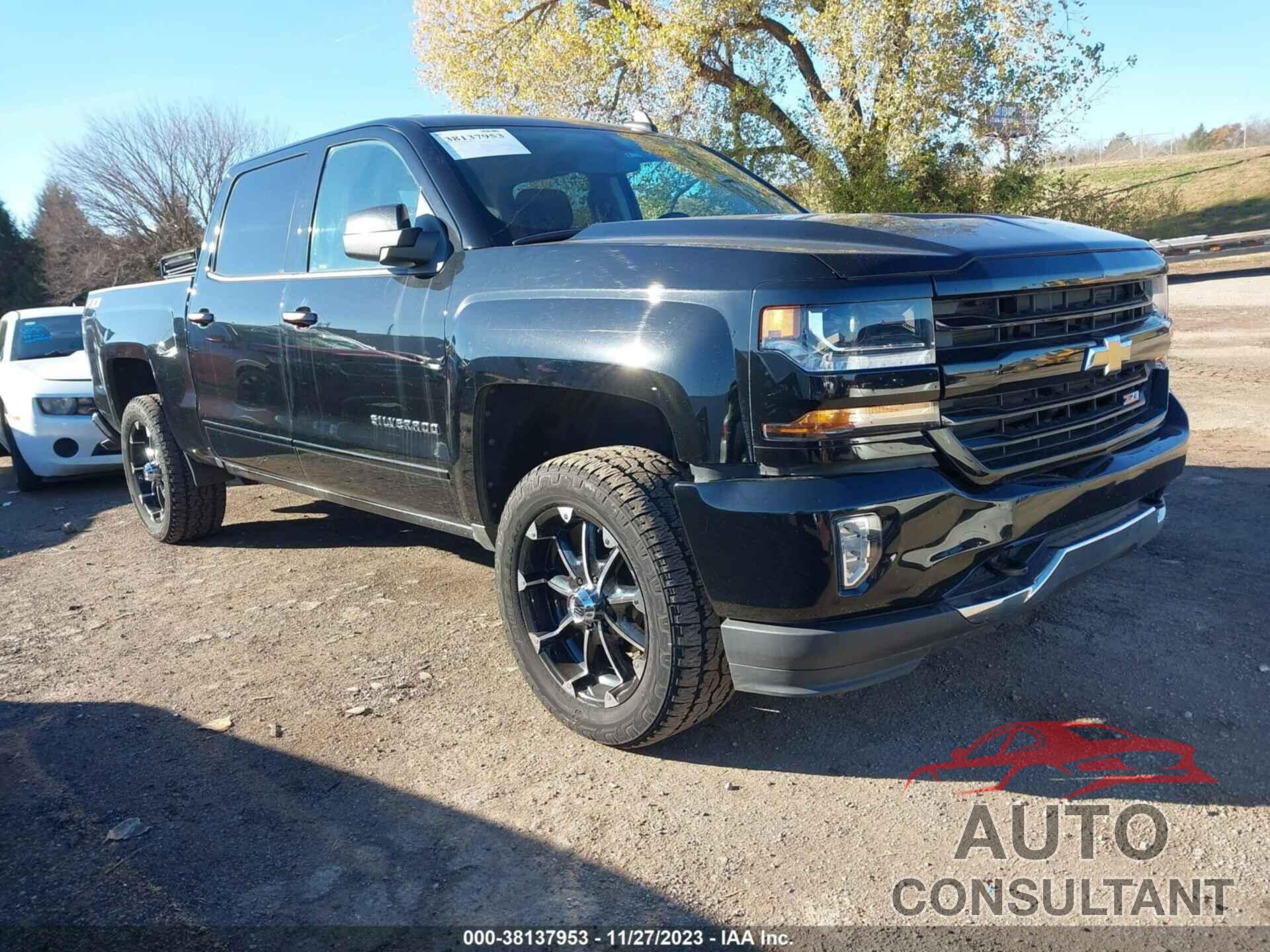 CHEVROLET SILVERADO 1500 2018 - 3GCUKREC4JG331938