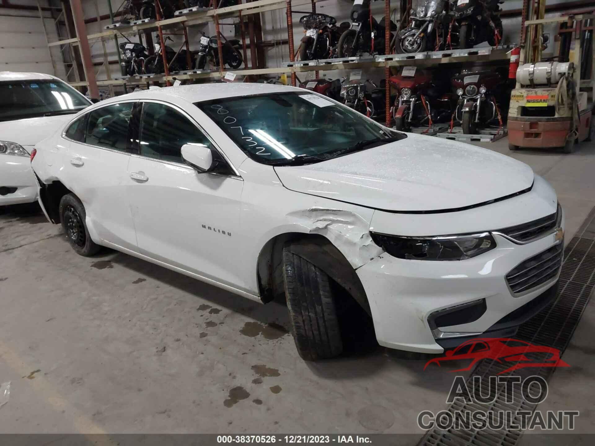 CHEVROLET MALIBU 2017 - 1G1ZE5ST8HF180732
