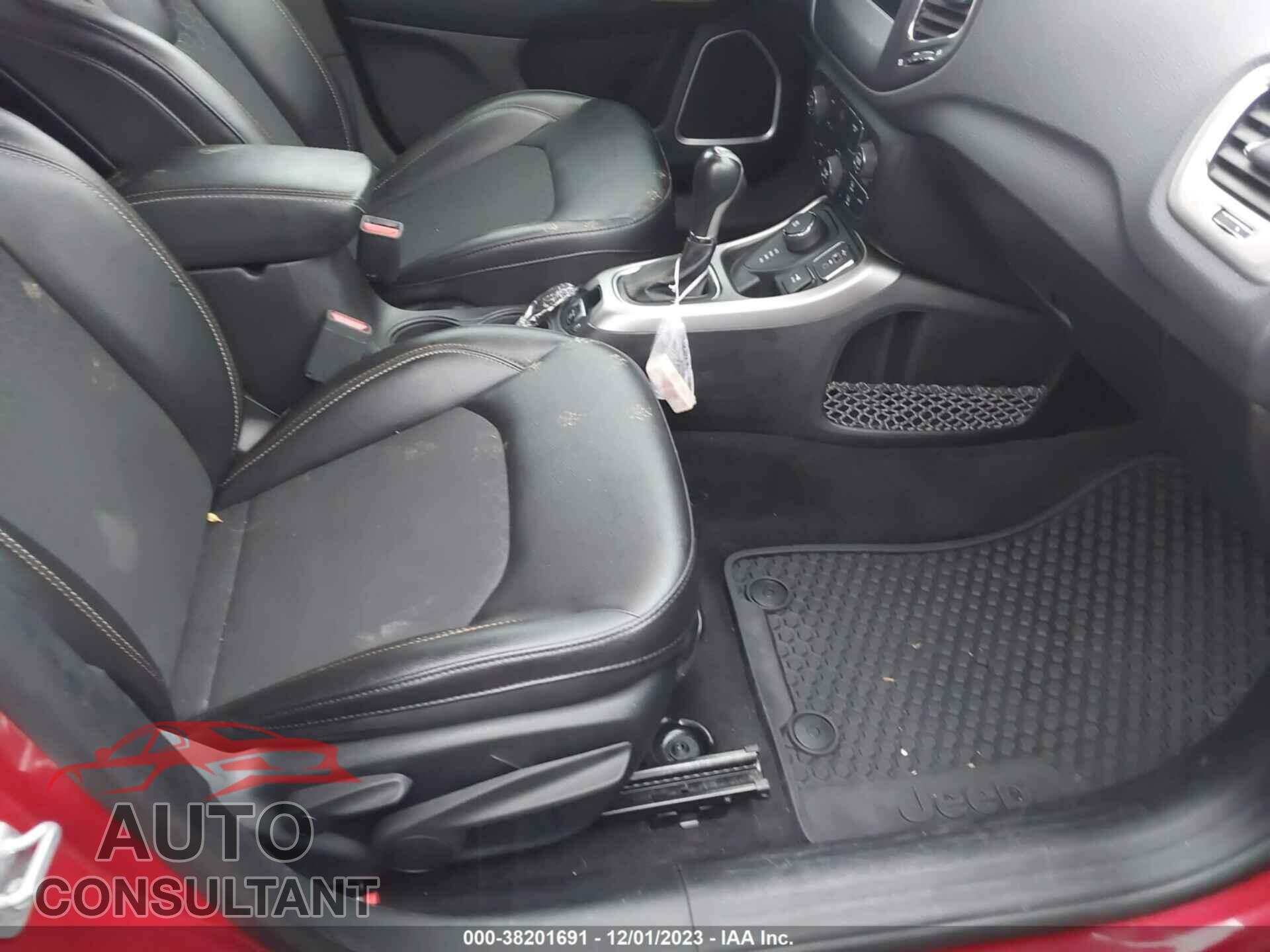 JEEP COMPASS 2019 - 3C4NJDBBXKT628081