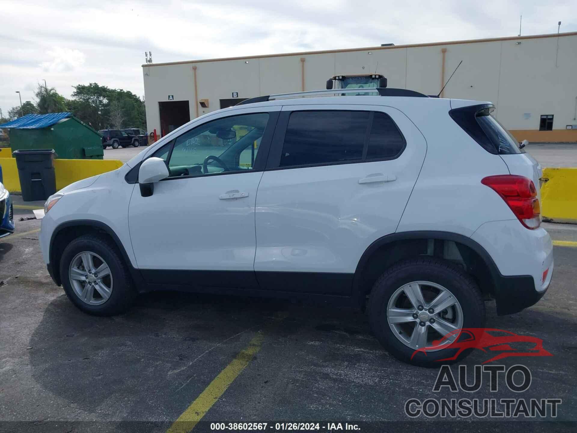 CHEVROLET TRAX 2021 - KL7CJPSM3MB364228