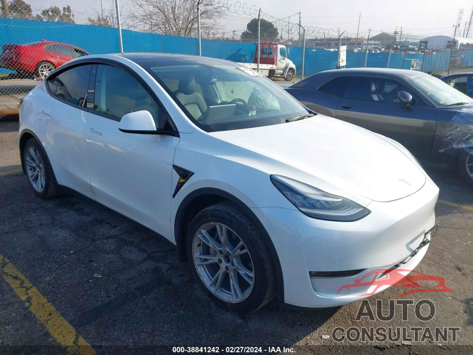 TESLA MODEL Y 2021 - 5YJYGAEE6MF294343