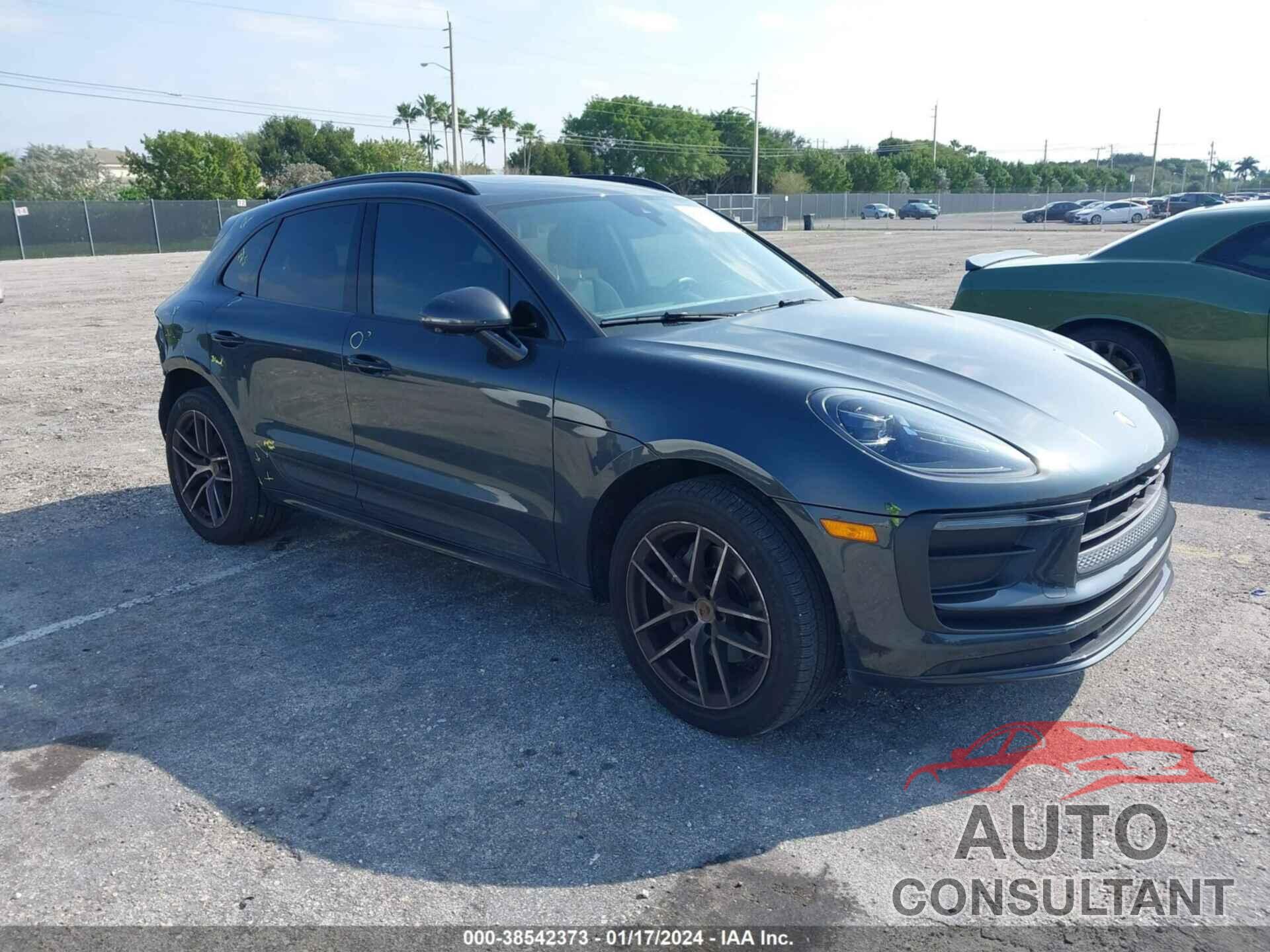 PORSCHE MACAN 2022 - WP1AA2A57NLB10393