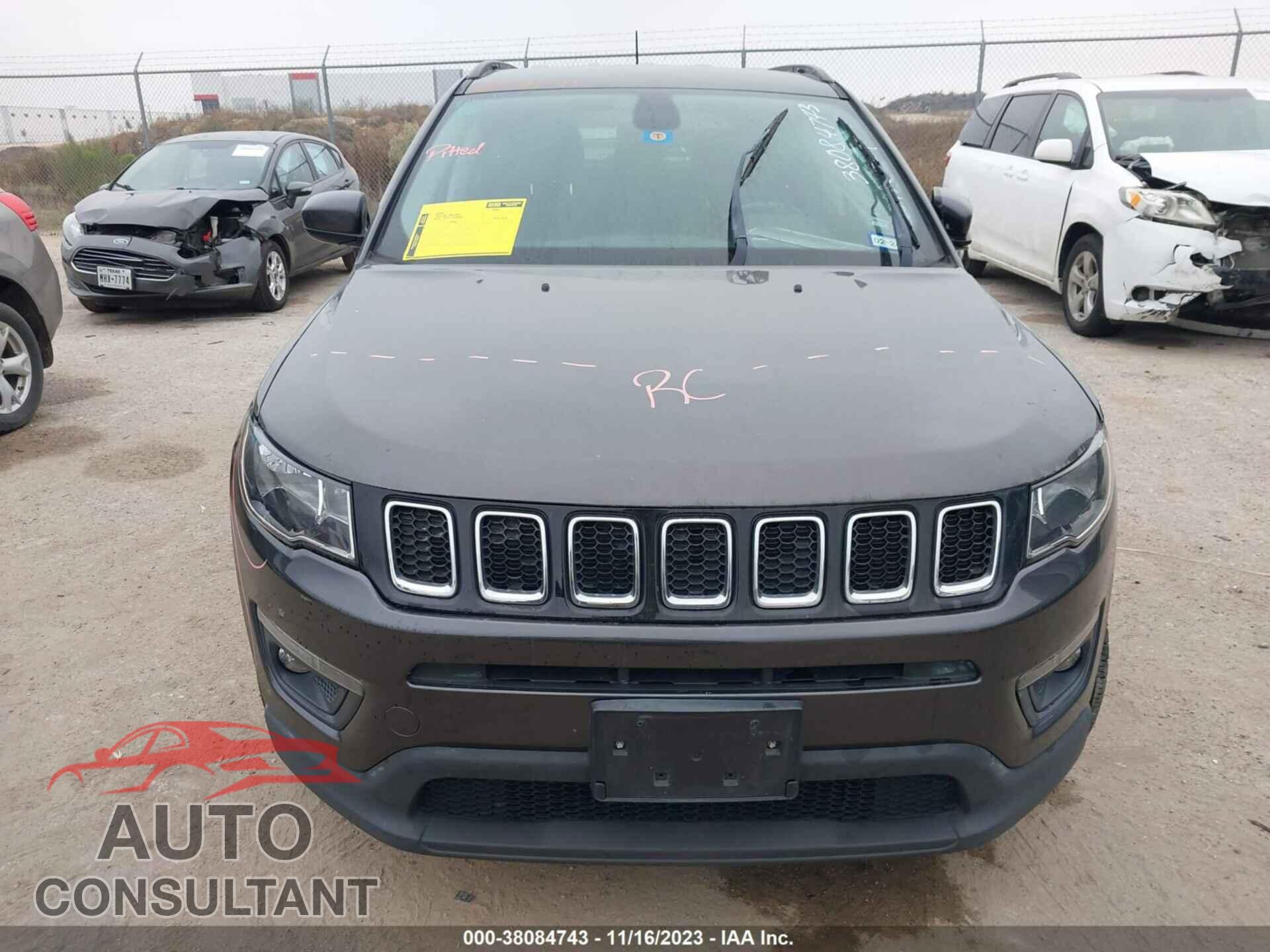 JEEP COMPASS 2018 - 3C4NJDBB8JT114213