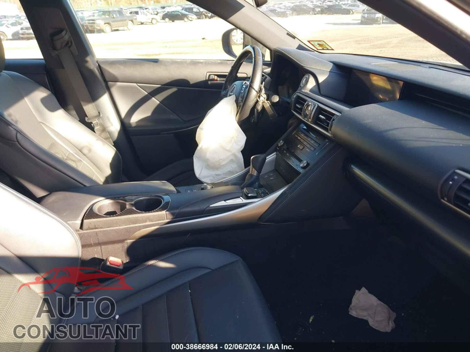 LEXUS IS 2017 - JTHCM1D24H5017822