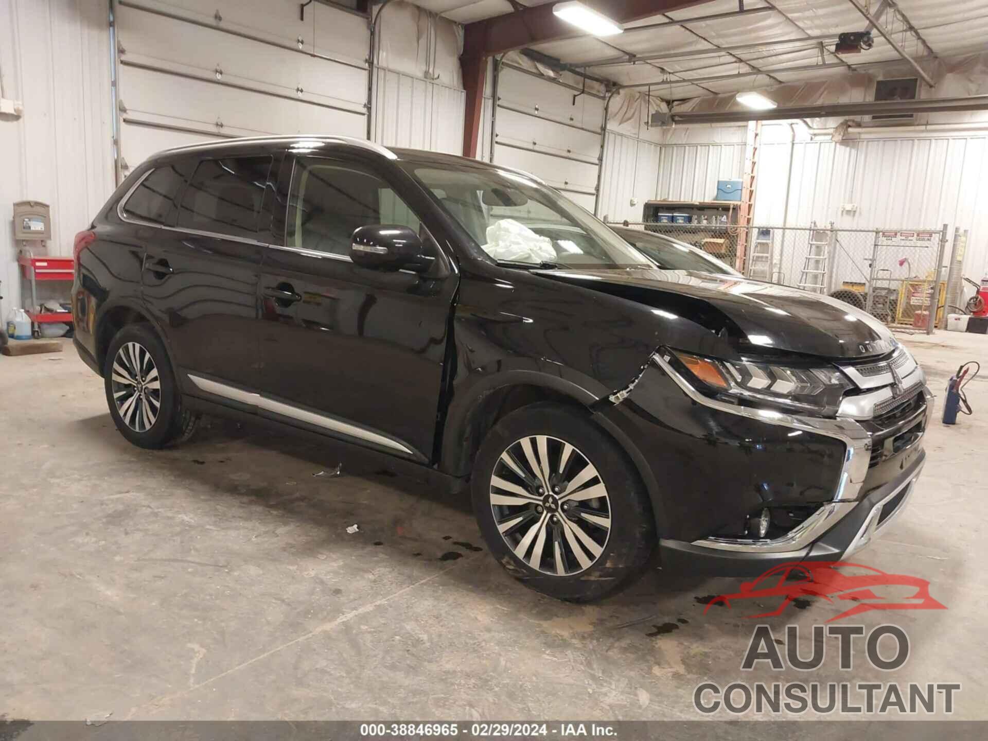 MITSUBISHI OUTLANDER 2019 - JA4AZ3A36KZ017429