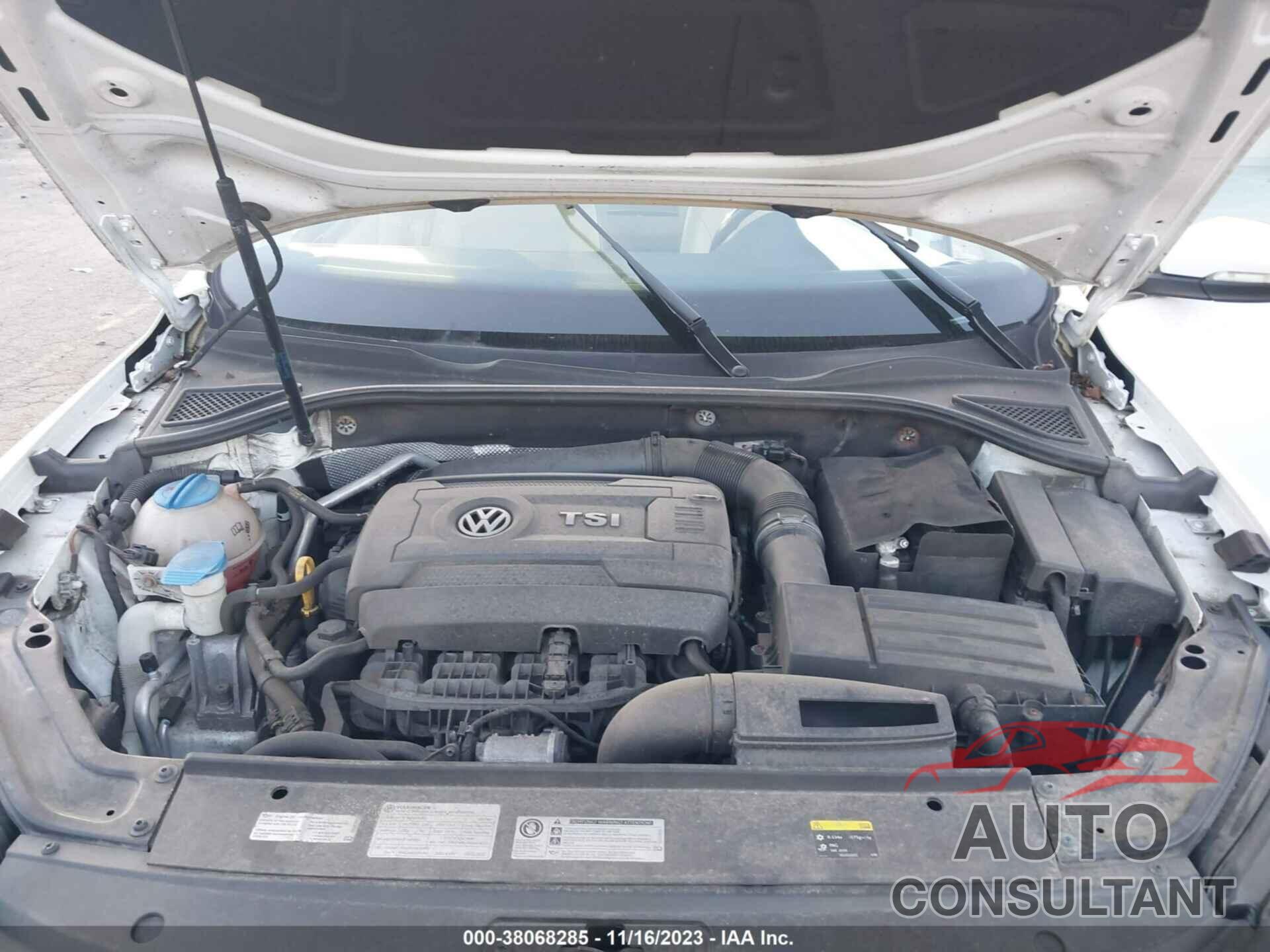 VOLKSWAGEN PASSAT 2017 - 1VWGT7A35HC058863