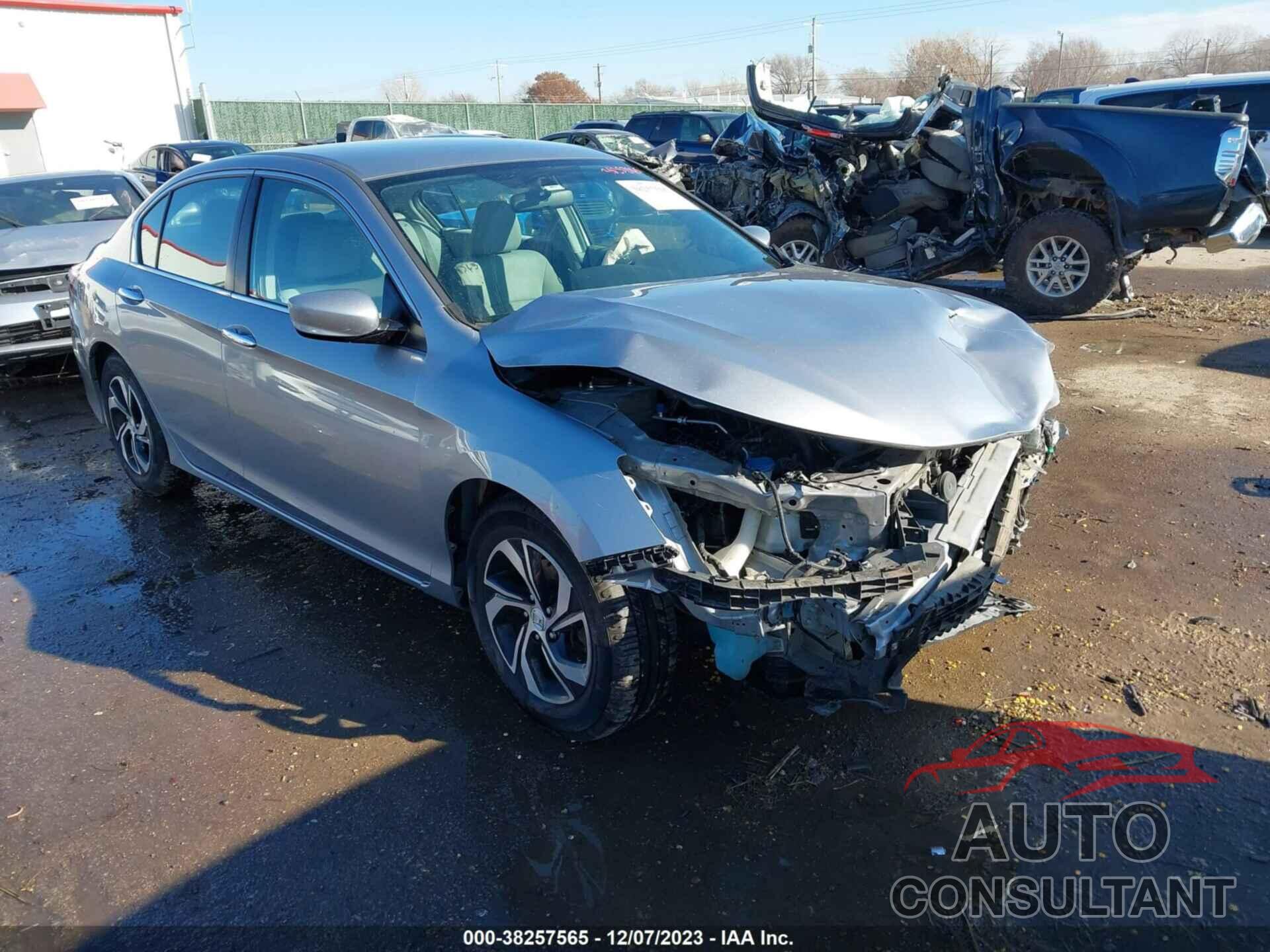 HONDA ACCORD 2017 - 1HGCR2F38HA292584