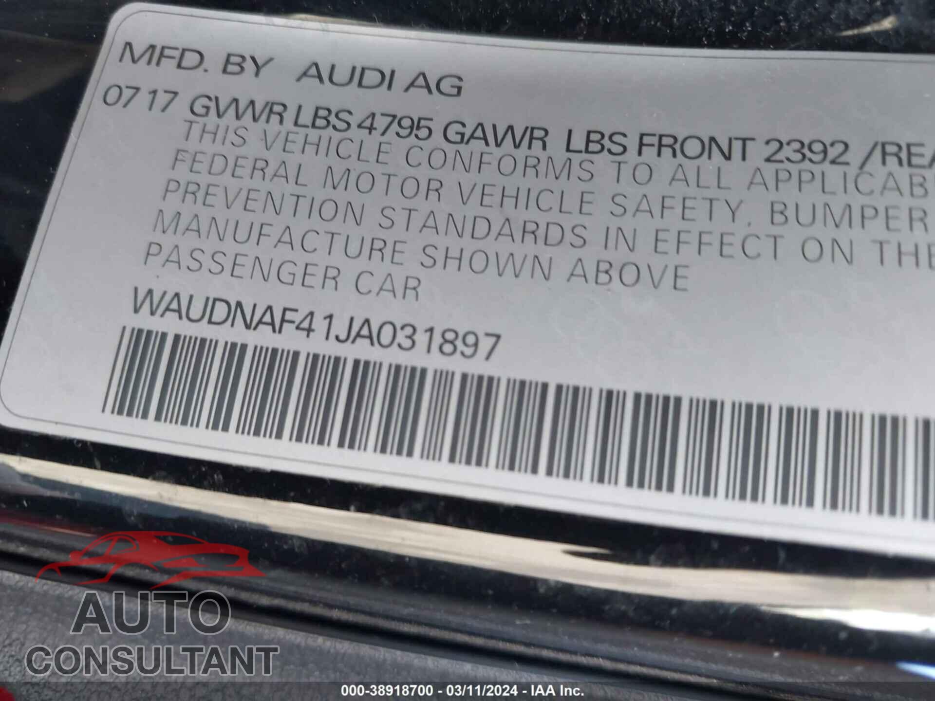 AUDI A4 2018 - WAUDNAF41JA031897