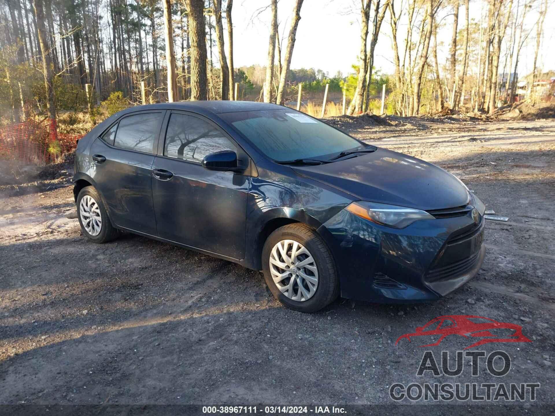 TOYOTA COROLLA 2018 - 5YFBURHE6JP819491