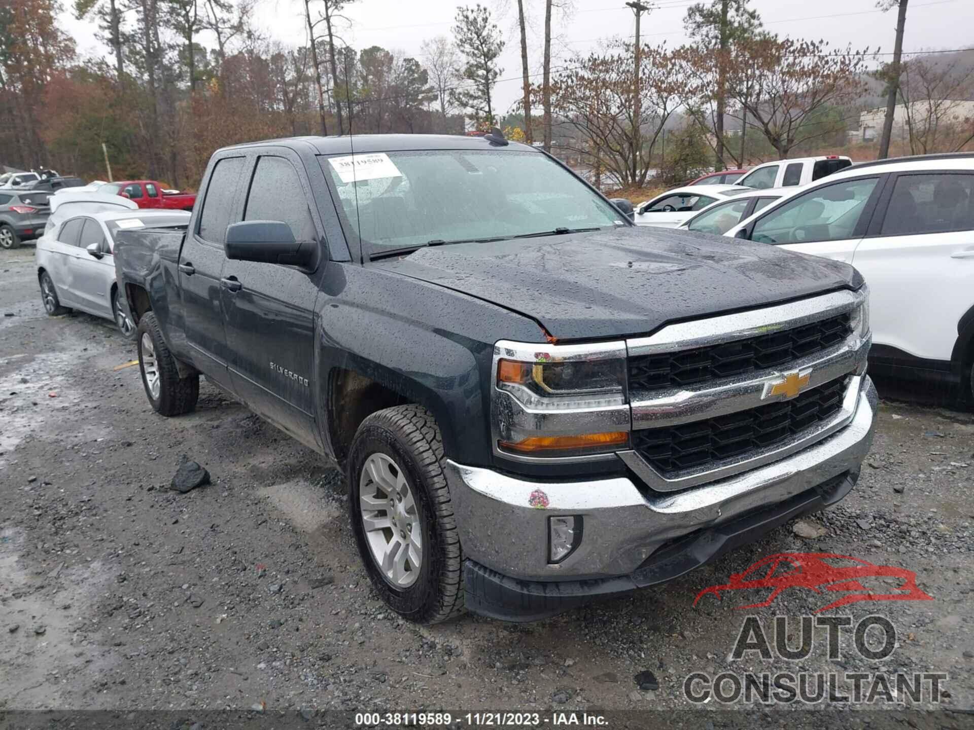 CHEVROLET SILVERADO 1500 2018 - 2GCRCREC4J1100503