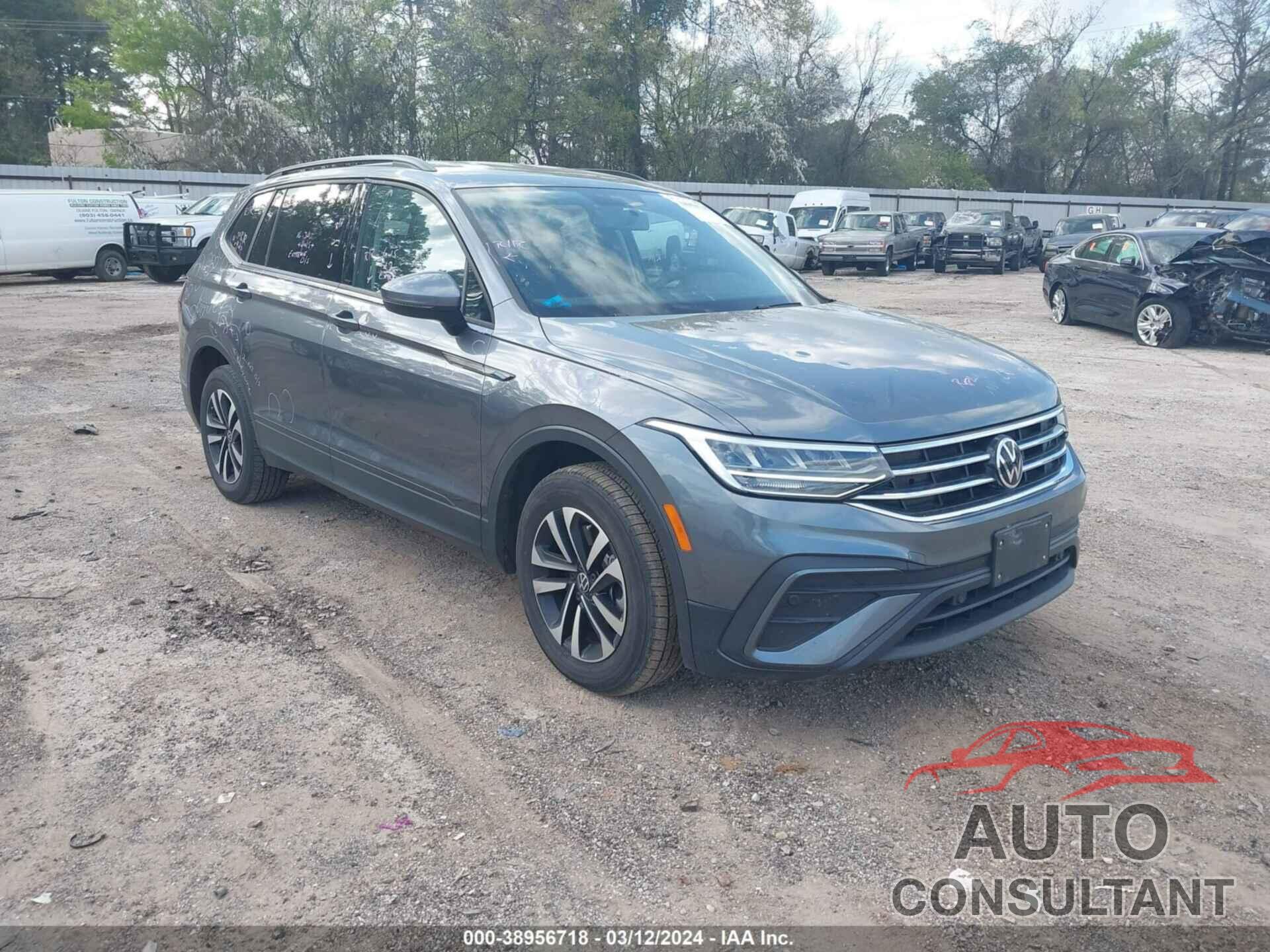 VOLKSWAGEN TIGUAN 2022 - 3VV1B7AX1NM122858