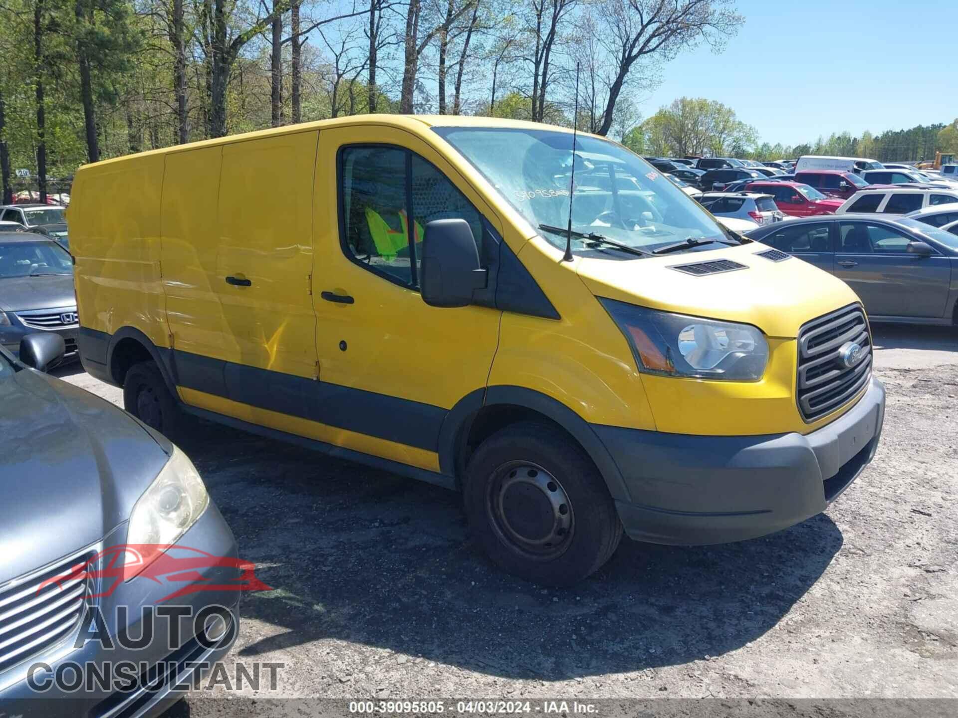 FORD TRANSIT-250 2017 - 1FTYR1ZM7HKB27686