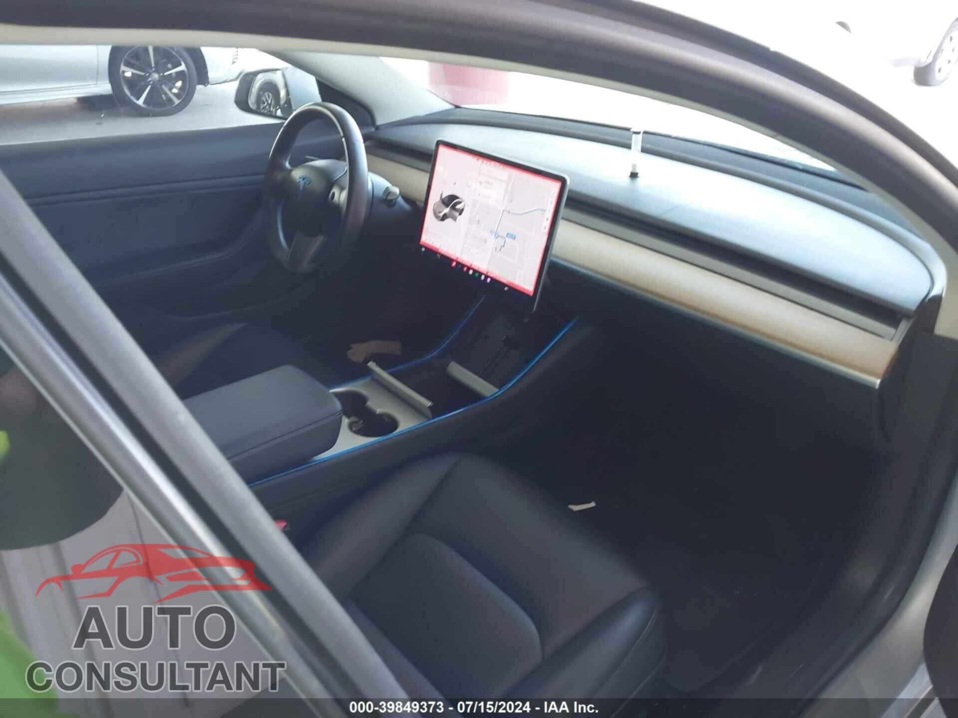 TESLA MODEL 3 2018 - 5YJ3E1EA4JF016596