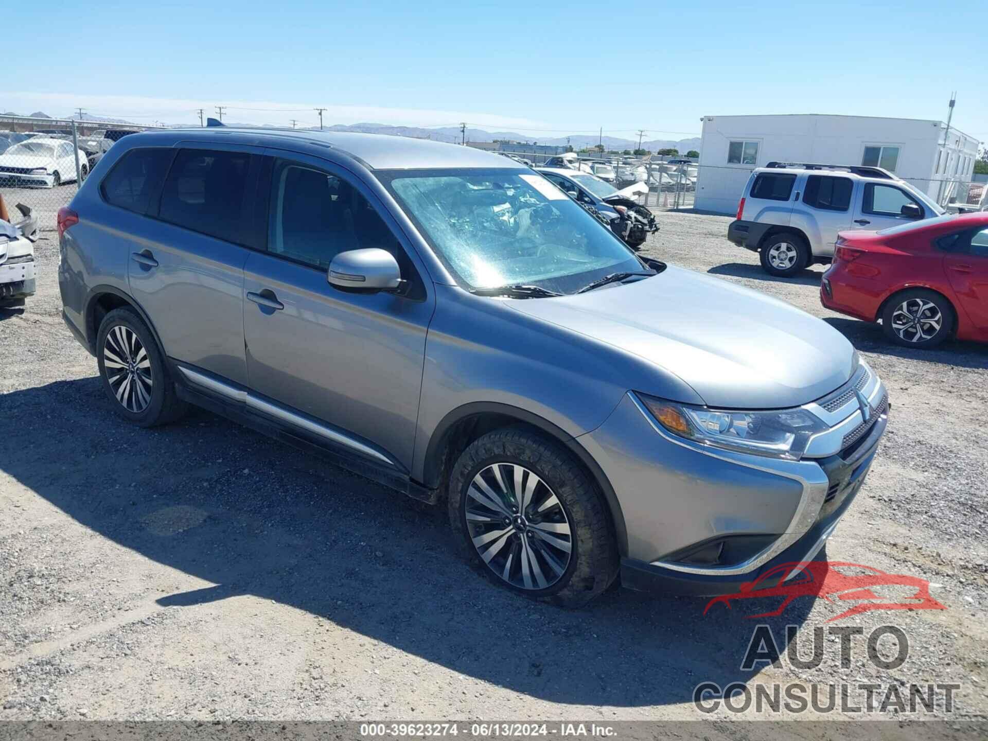 MITSUBISHI OUTLANDER 2019 - JA4AD3A31KZ049493