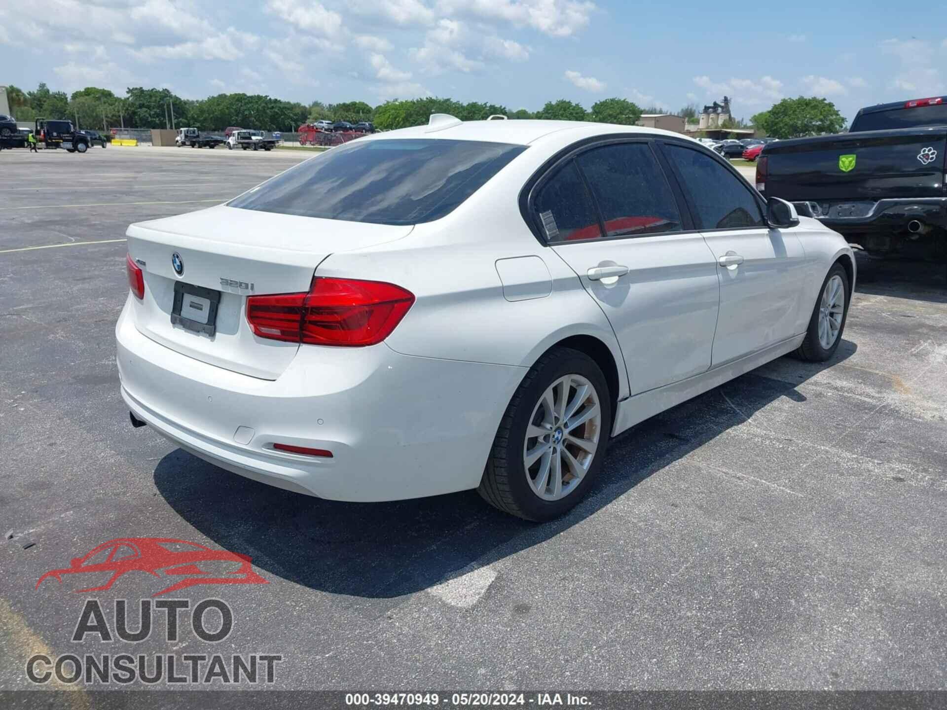 BMW 320I 2016 - WBA8E5G57GNU20481