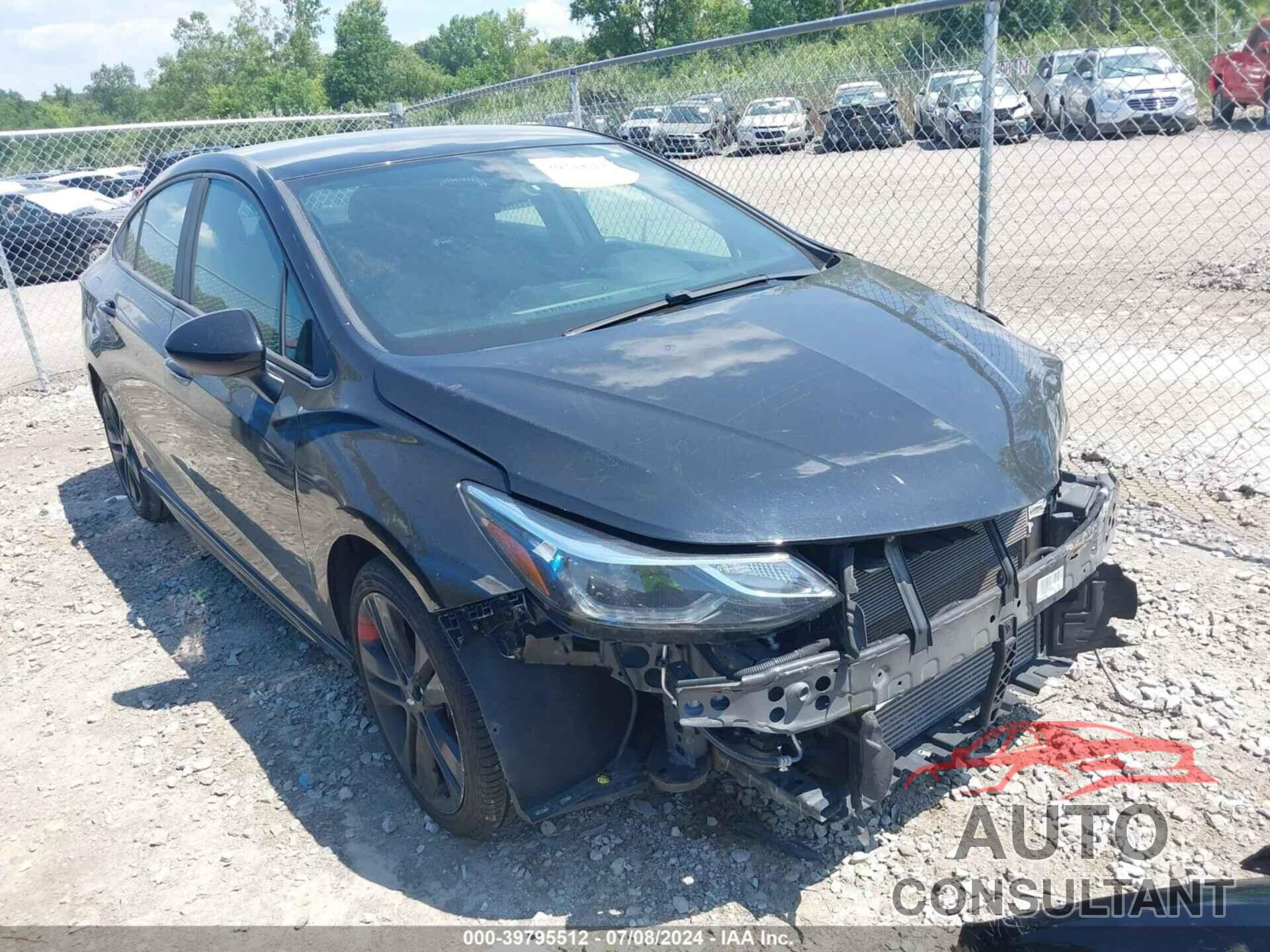 CHEVROLET CRUZE 2018 - 1G1BE5SM4J7226910