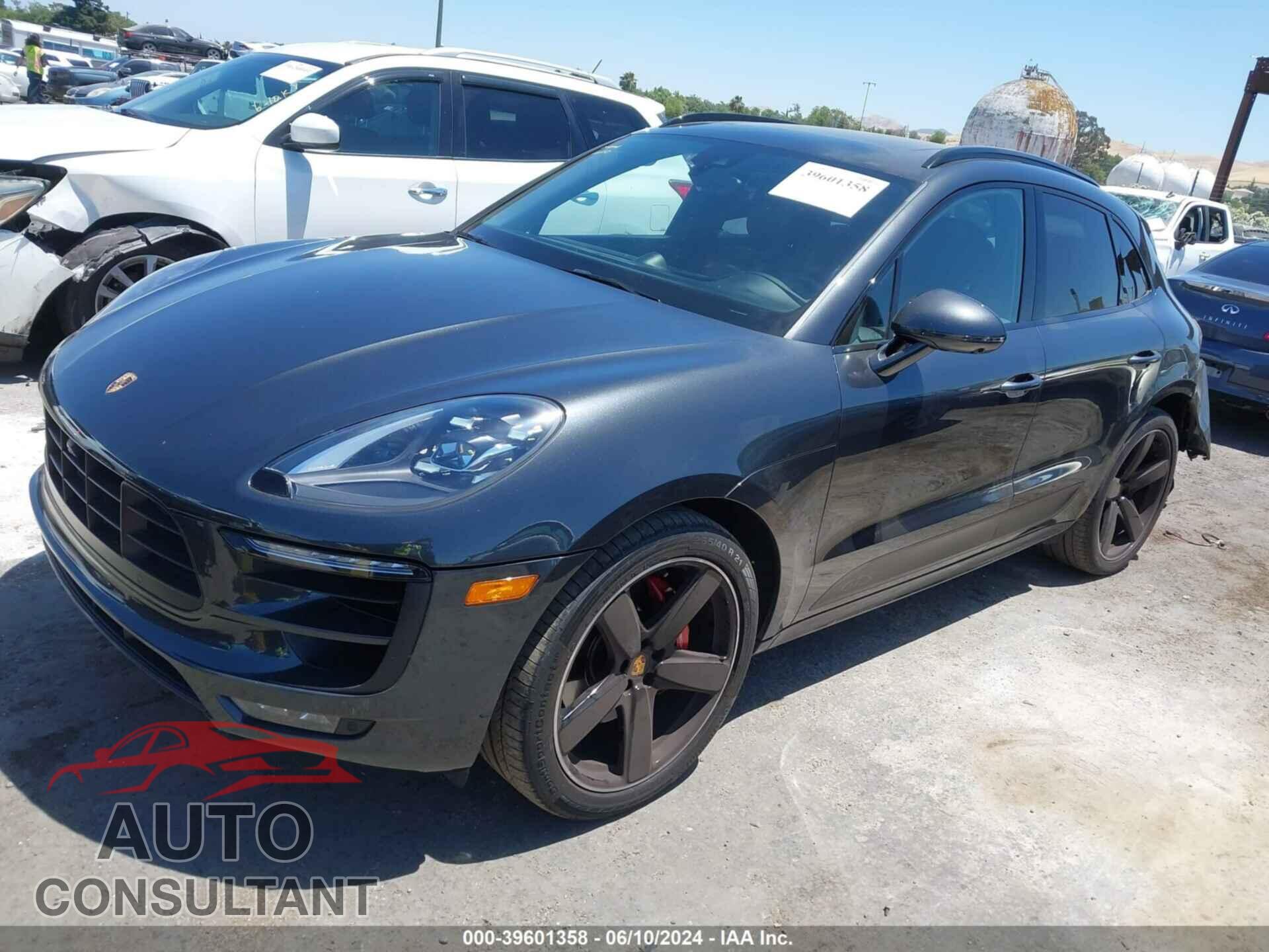 PORSCHE MACAN 2017 - WP1AG2A52HLB56250