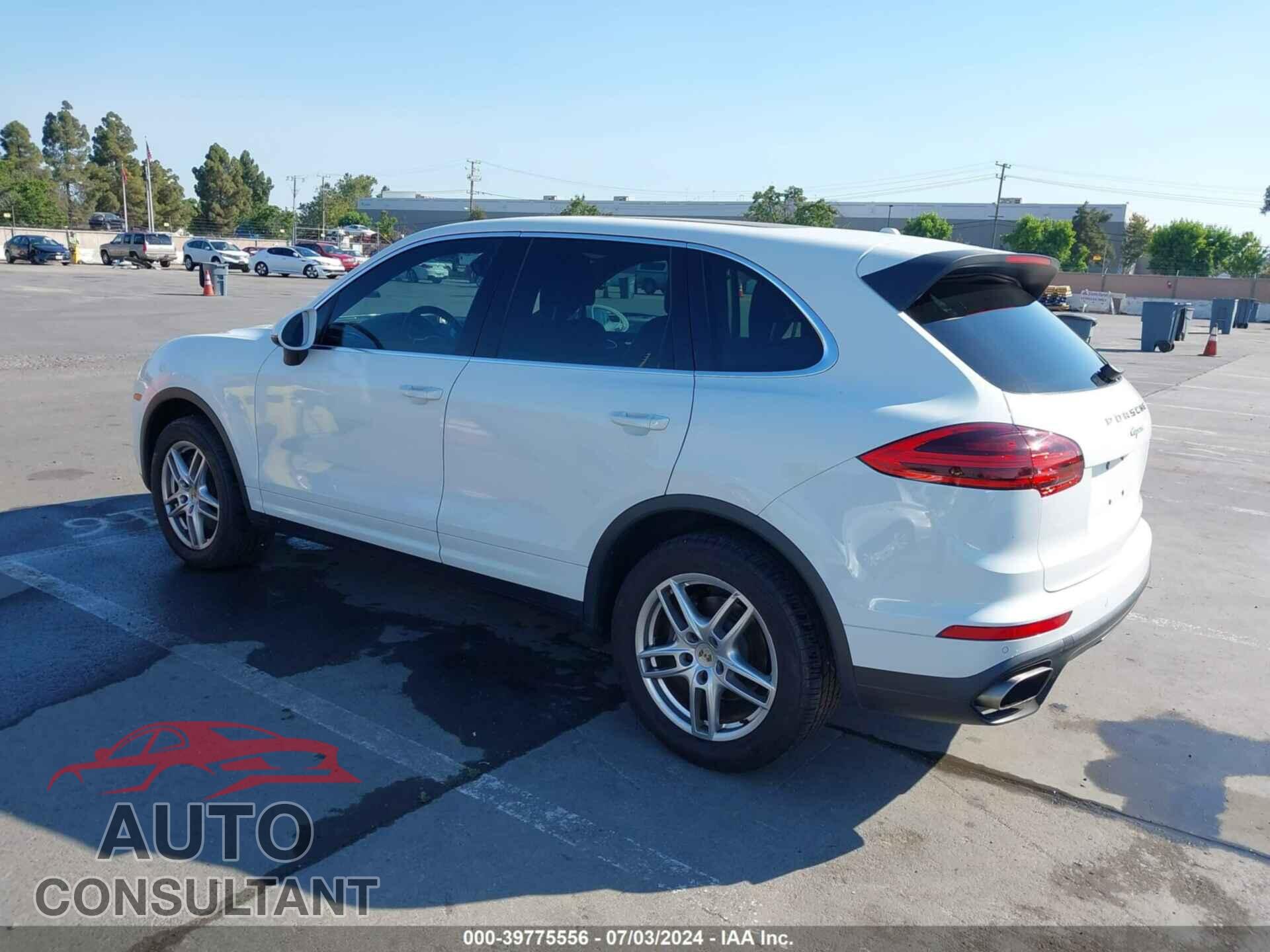 PORSCHE CAYENNE 2016 - WP1AA2A23GLA03723