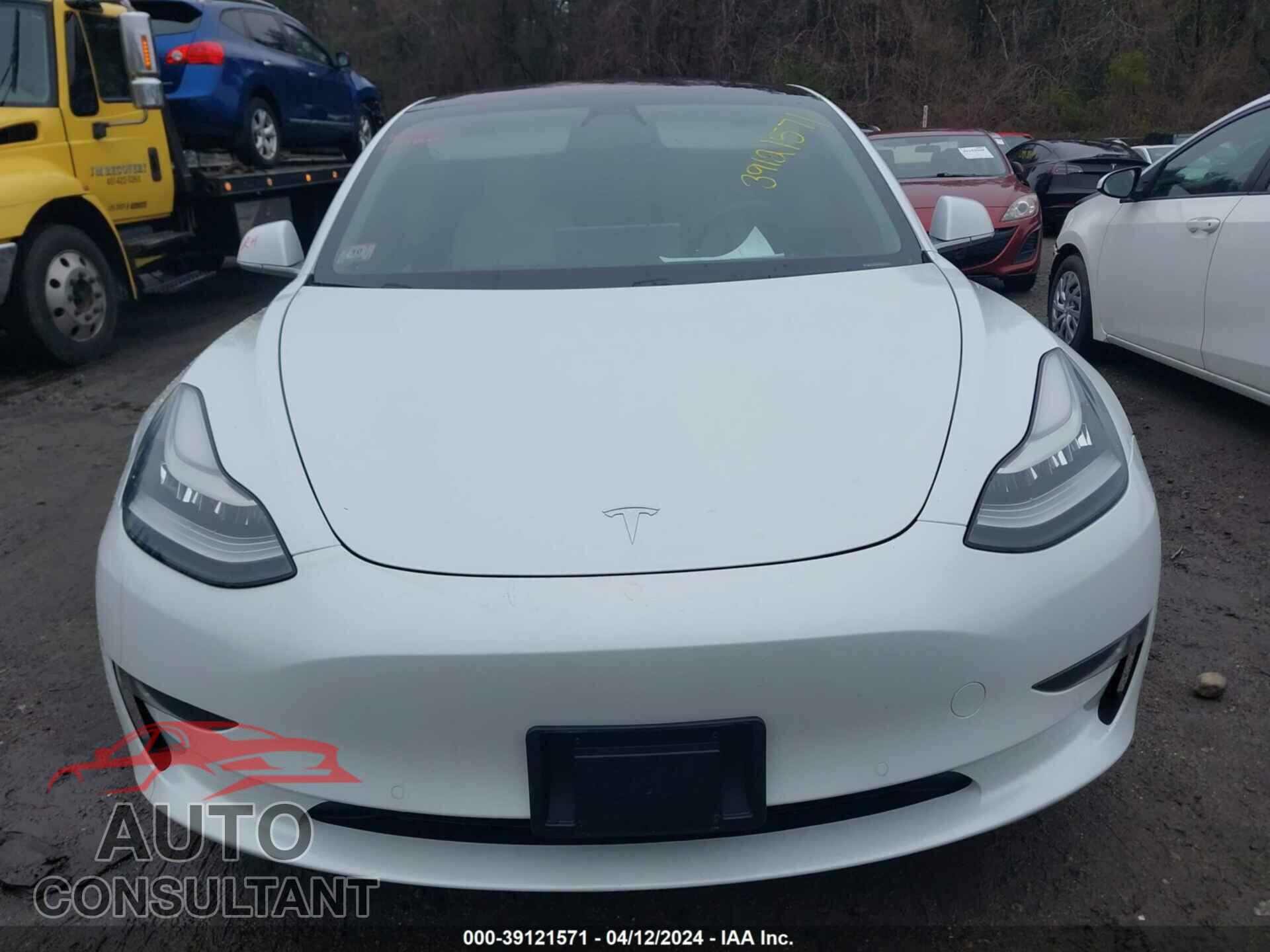 TESLA MODEL 3 2018 - 5YJ3E1EB4JF096832
