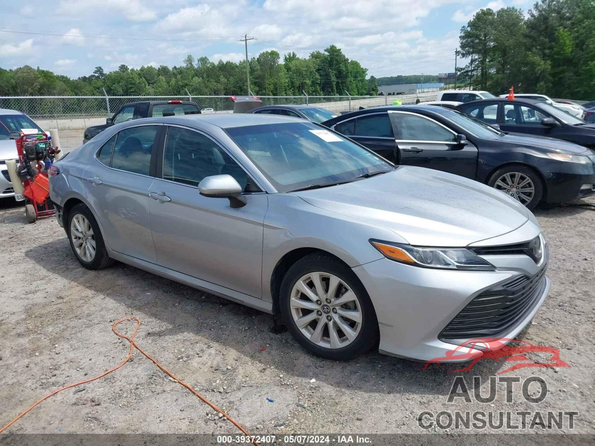 TOYOTA CAMRY 2018 - 4T1B11HKXJU139866