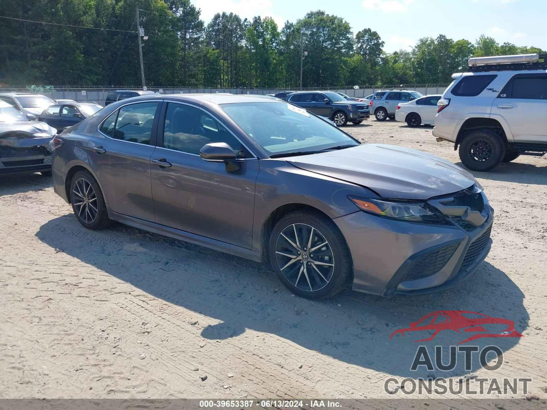 TOYOTA CAMRY 2023 - 4T1G11AK5PU831221