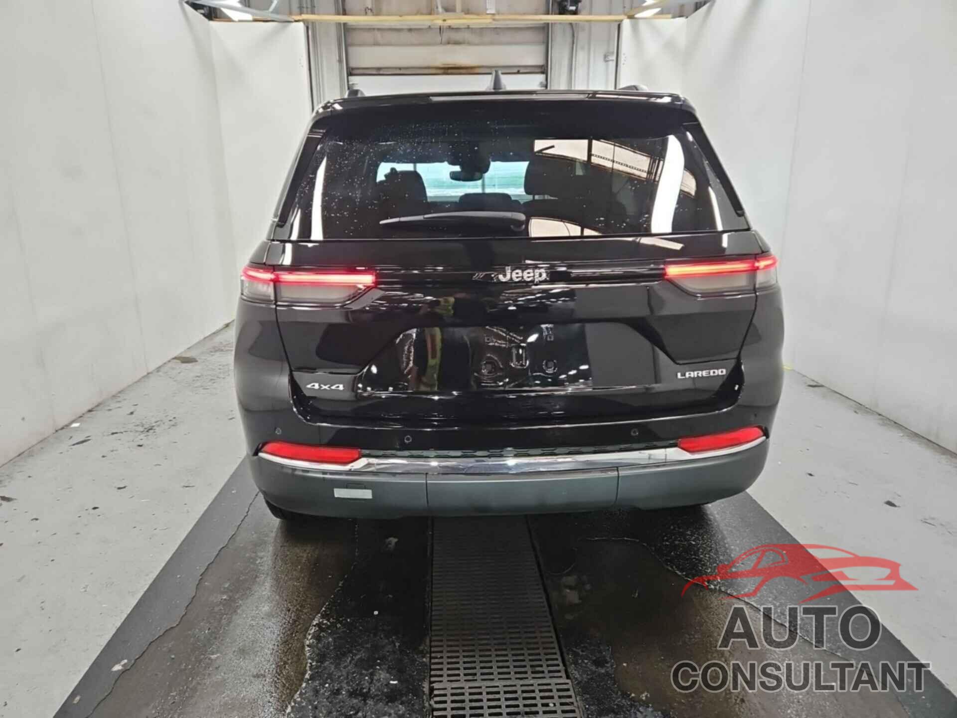 JEEP GRAND CHEROKEE 2023 - 1C4RJHAG2PC541445
