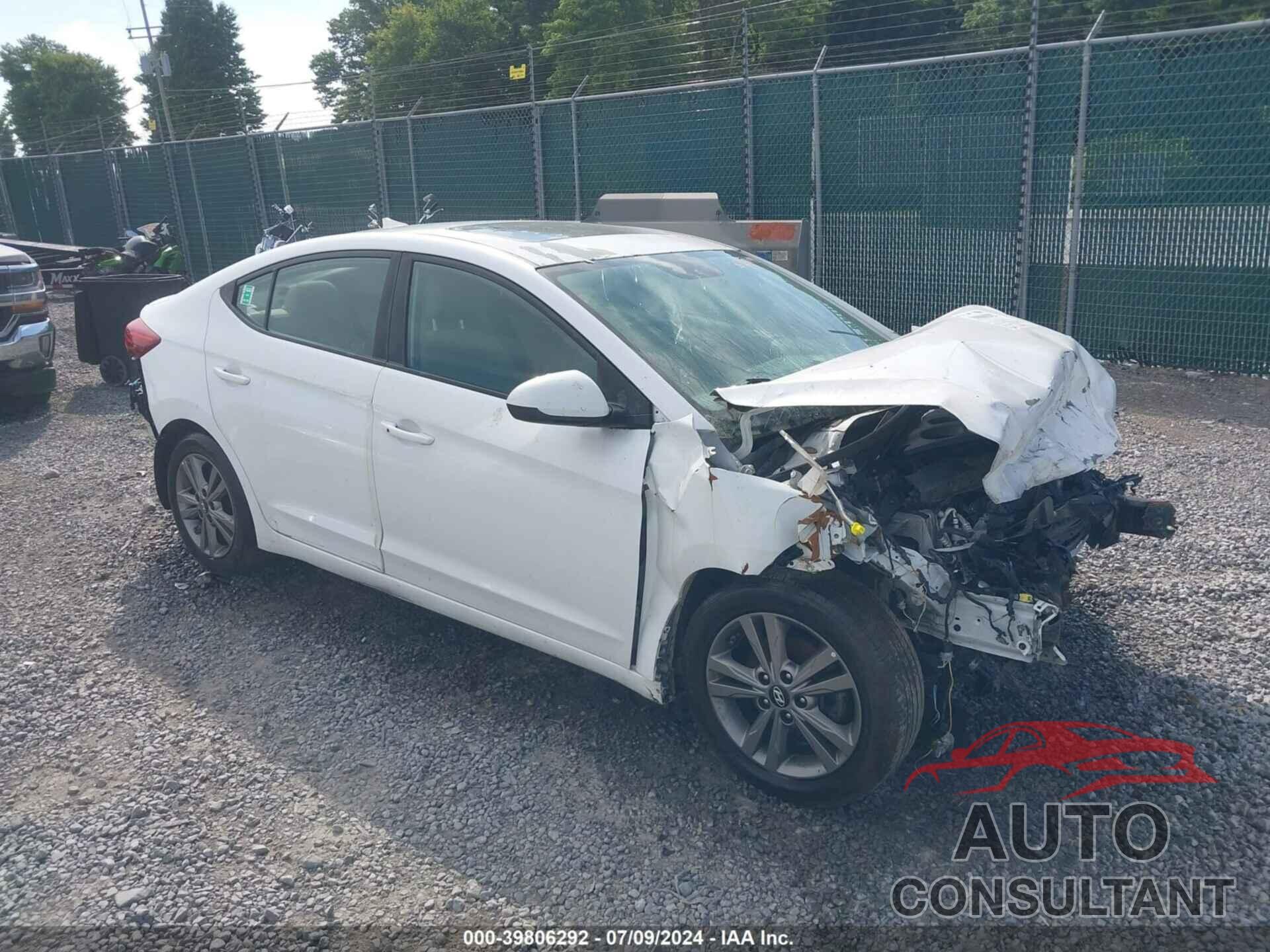 HYUNDAI ELANTRA 2018 - 5NPD84LF9JH330905