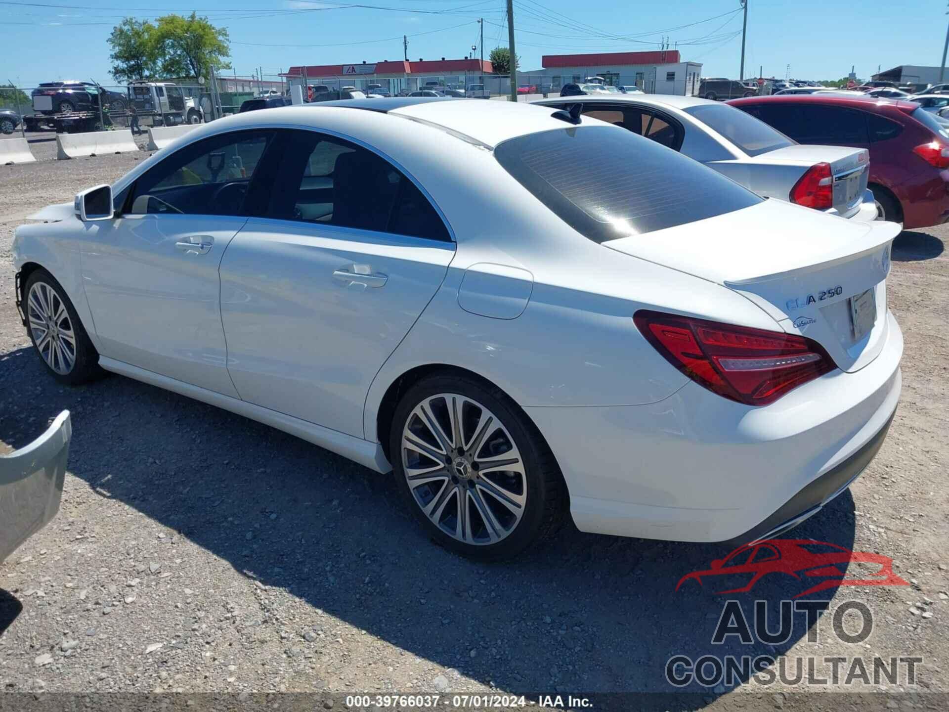 MERCEDES-BENZ CLA 250 2019 - WDDSJ4GB7KN727443