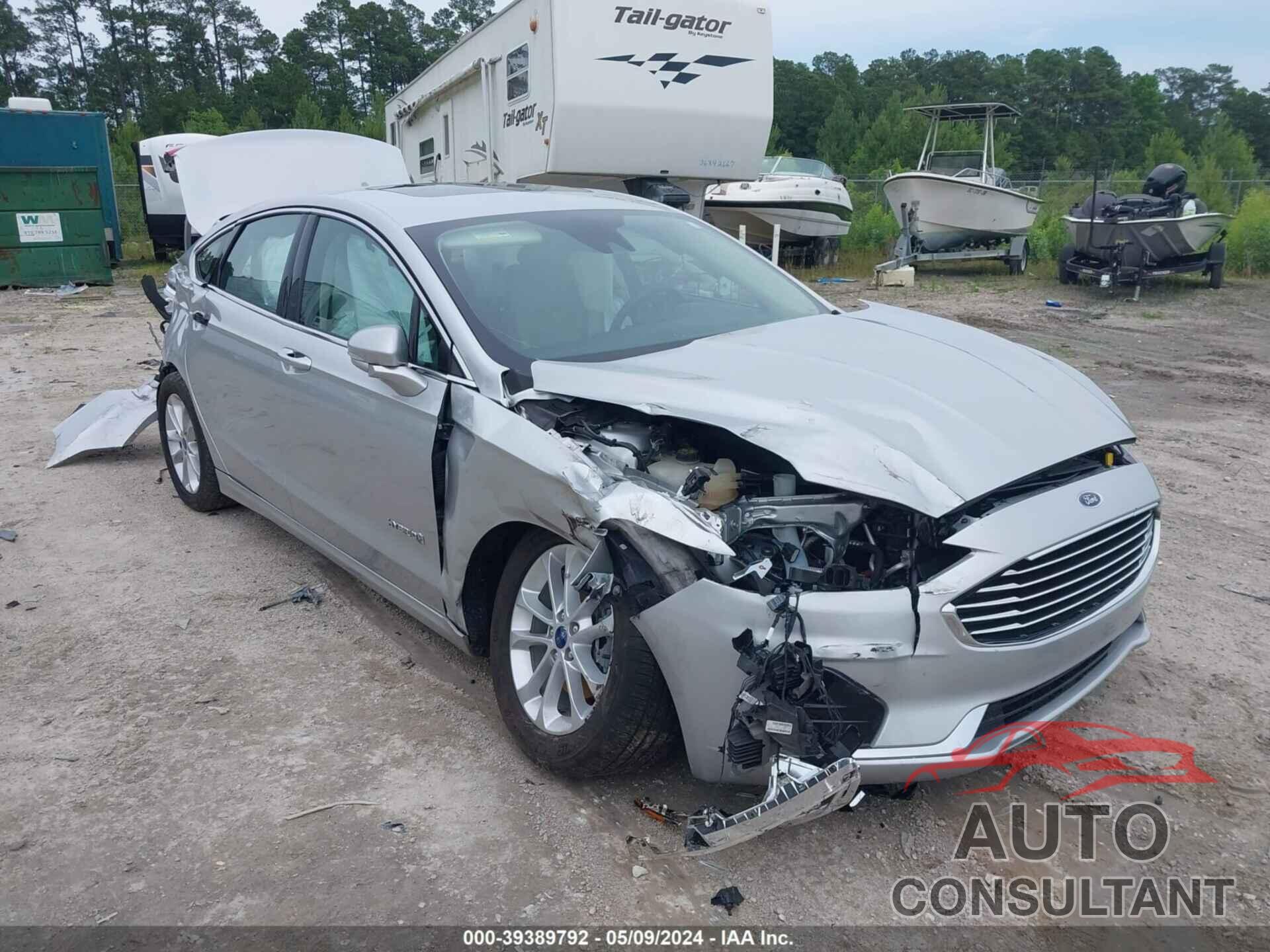 FORD FUSION HYBRID 2019 - 3FA6P0MU2KR136951